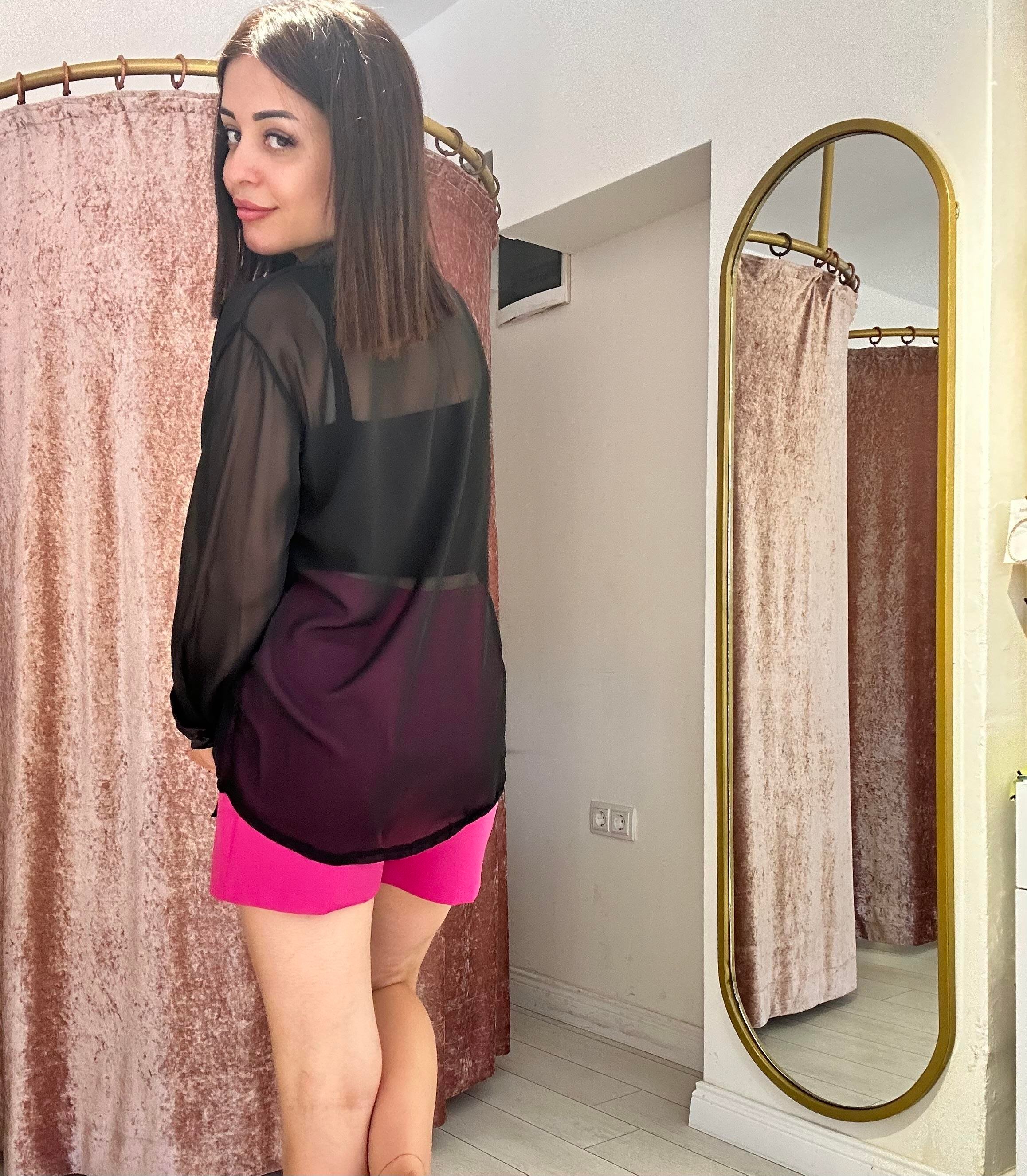 Saten Yaka Detaylı Tül Gömlek Siyah