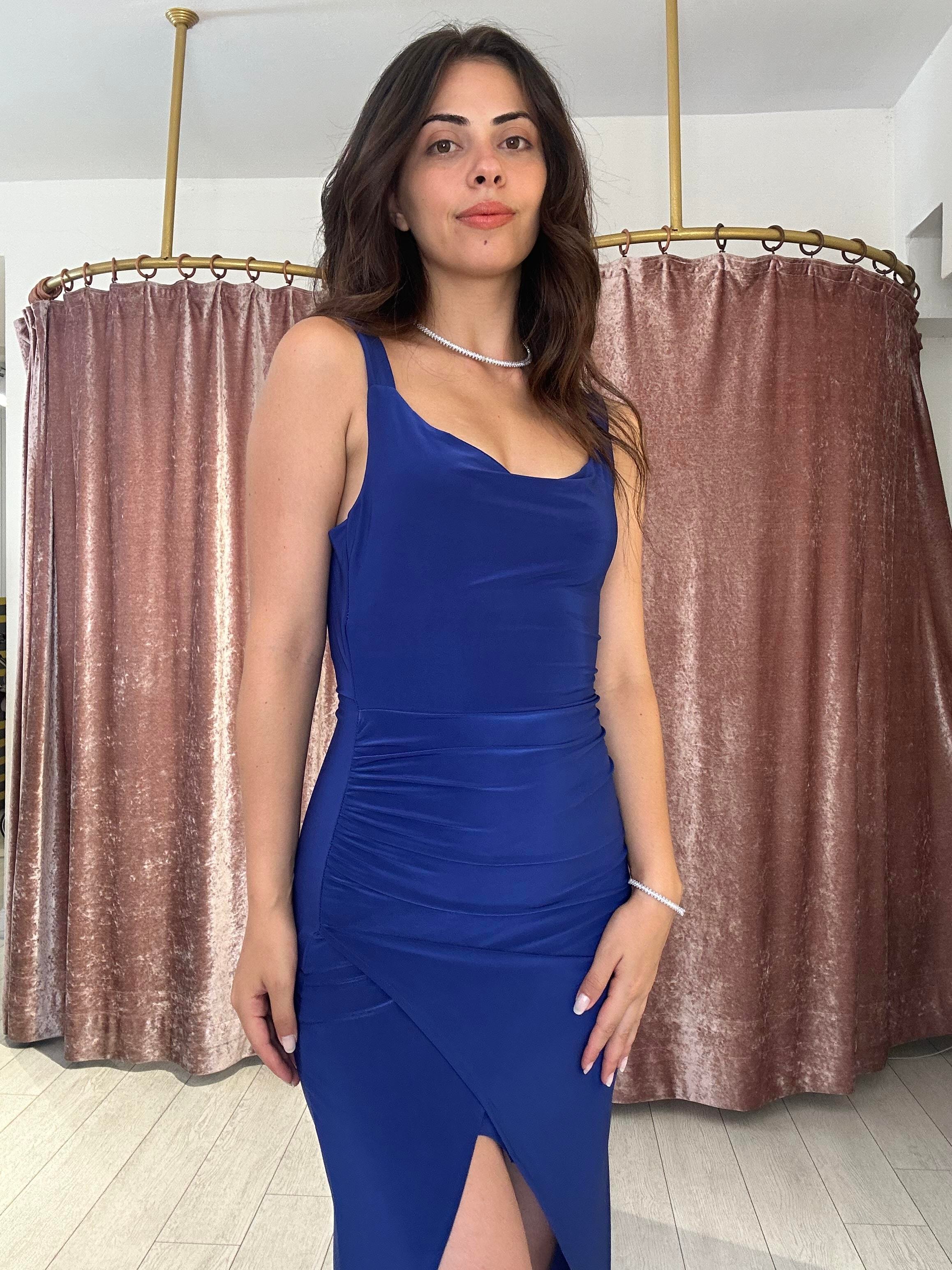 Sırt Dekolteli Yan Yırtmaçlı Uzun Elbise Mavi