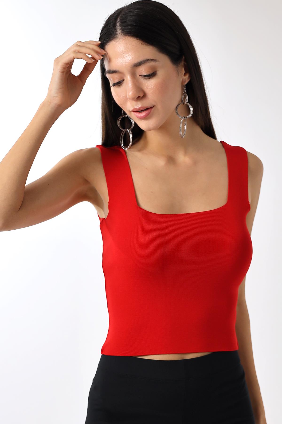 Kırmızı Kare Yaka Triko Crop Bluz