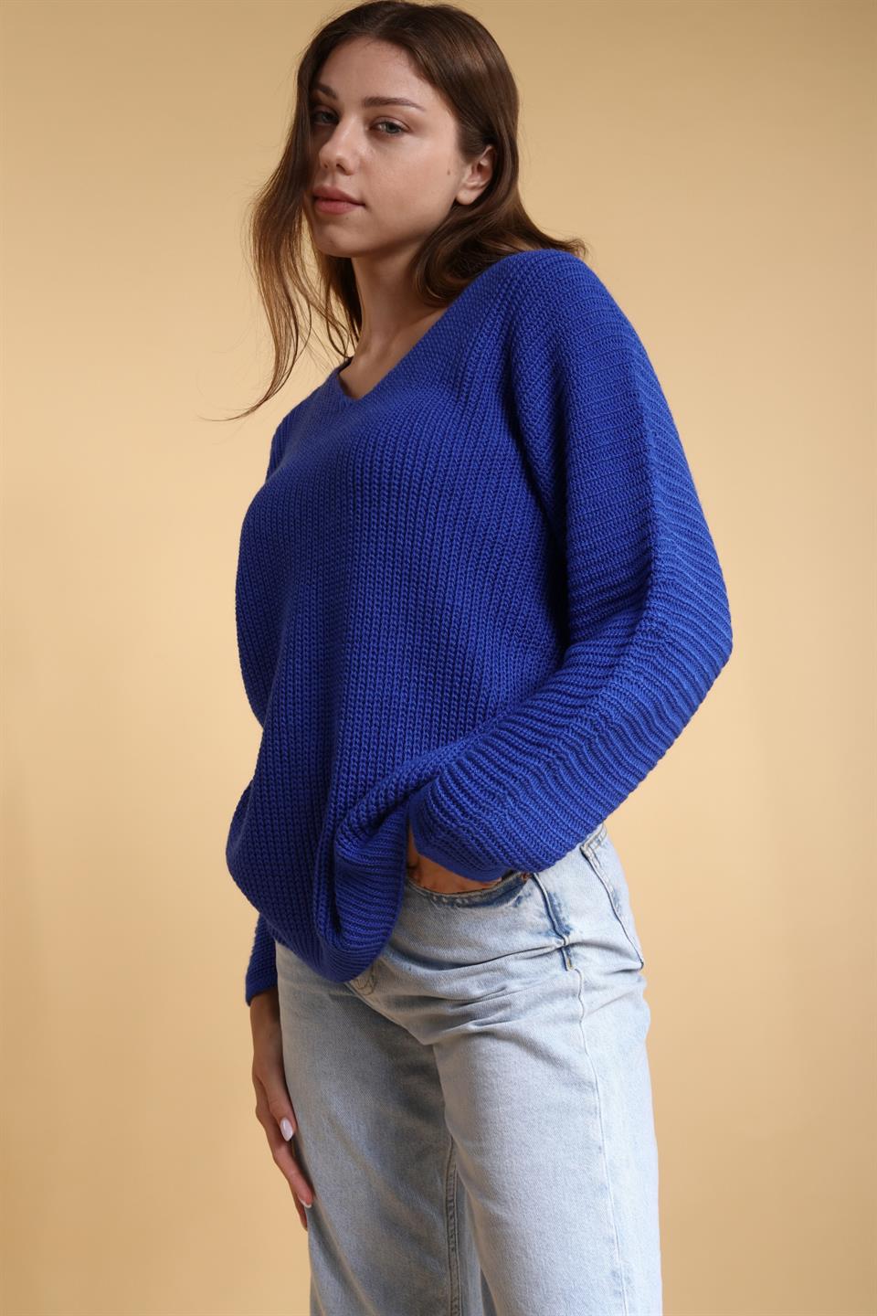 saks-mavi-oversize-salas-v-yaka-triko--d-4d55.jpg