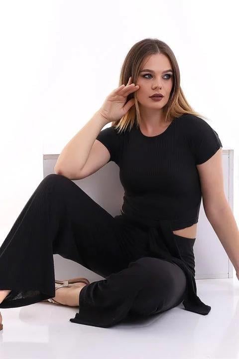 Siyah Crop T-Shirt Bol Paça Pantolon İkili Takım