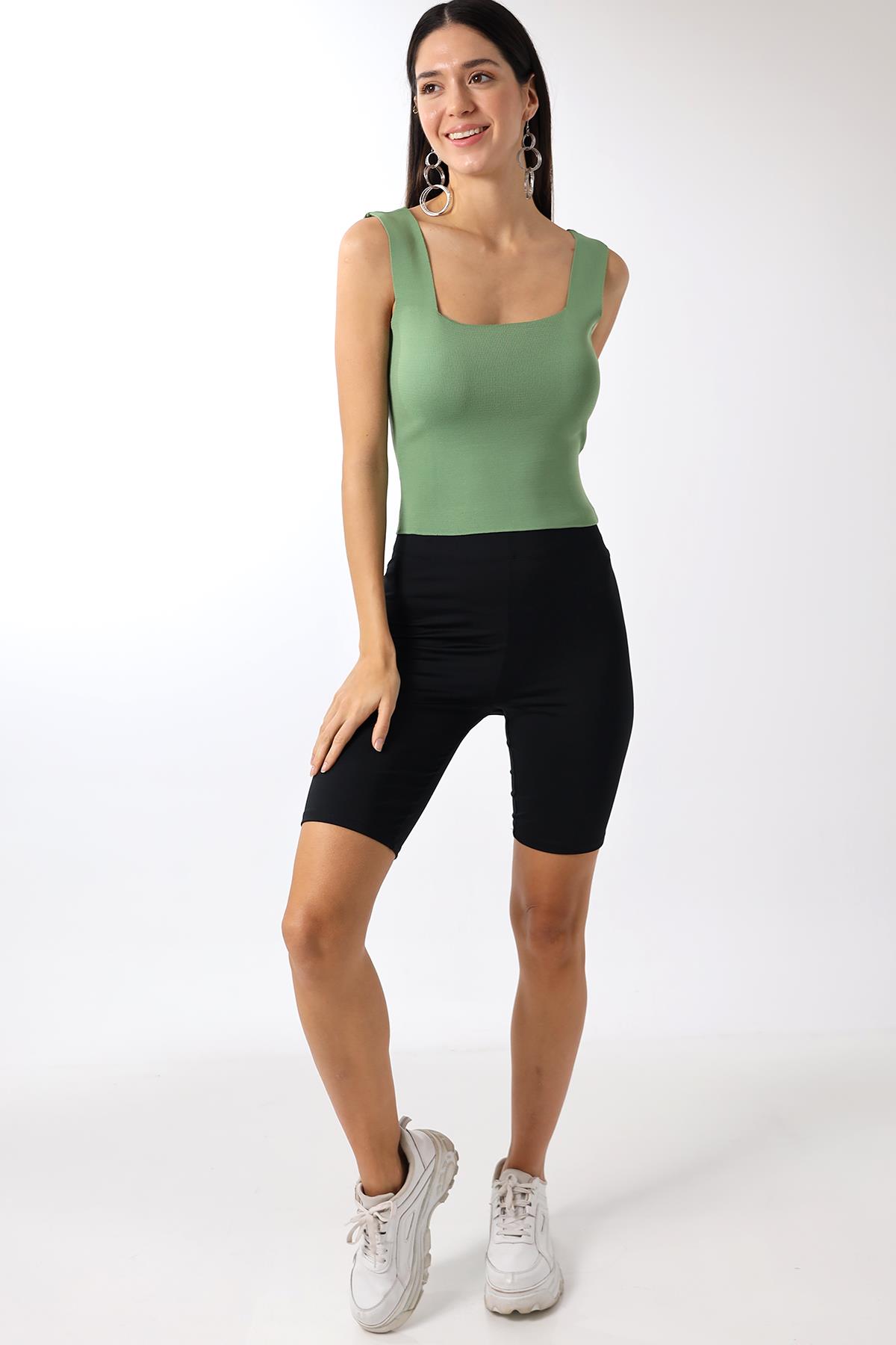 Yeşil Kare Yaka Triko Crop Bluz