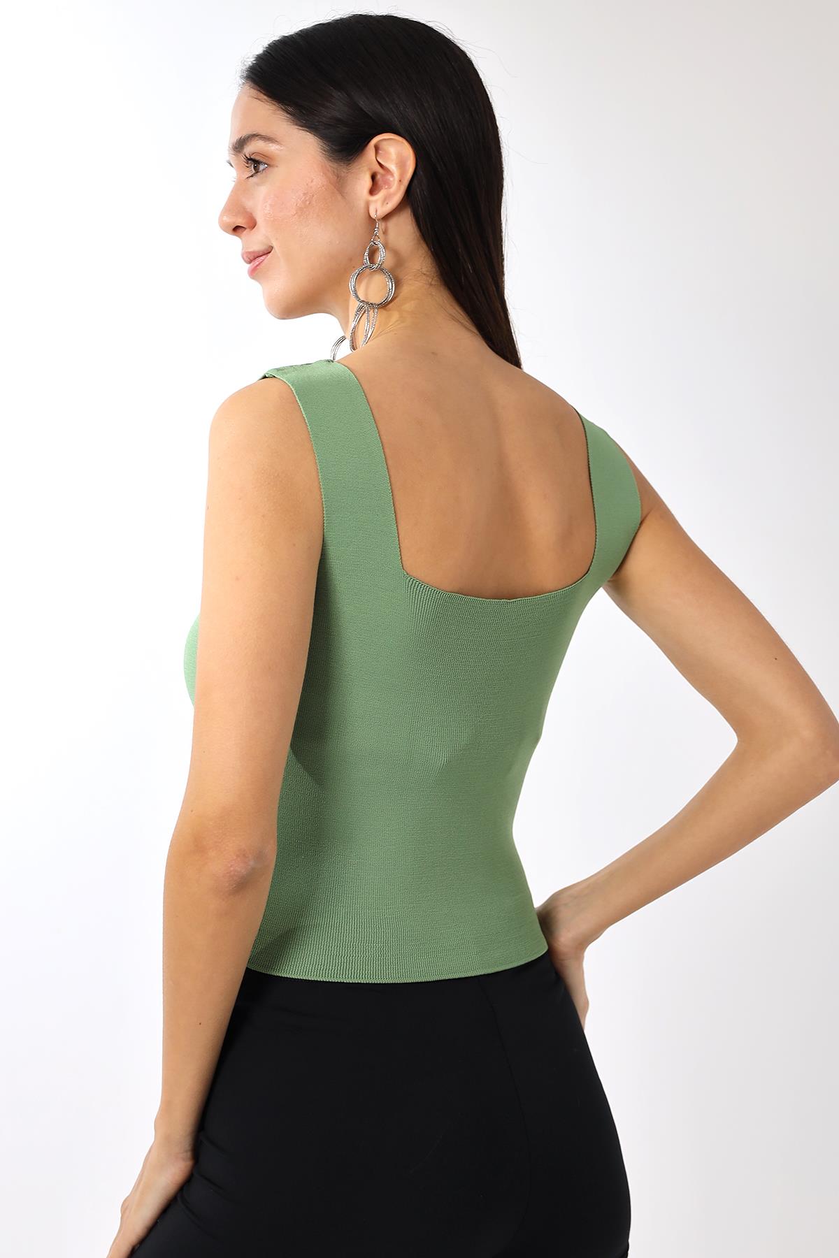Yeşil Kare Yaka Triko Crop Bluz