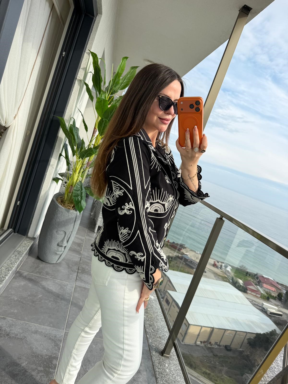 010 Göz Desen Nakışlı Ceket SİYAH