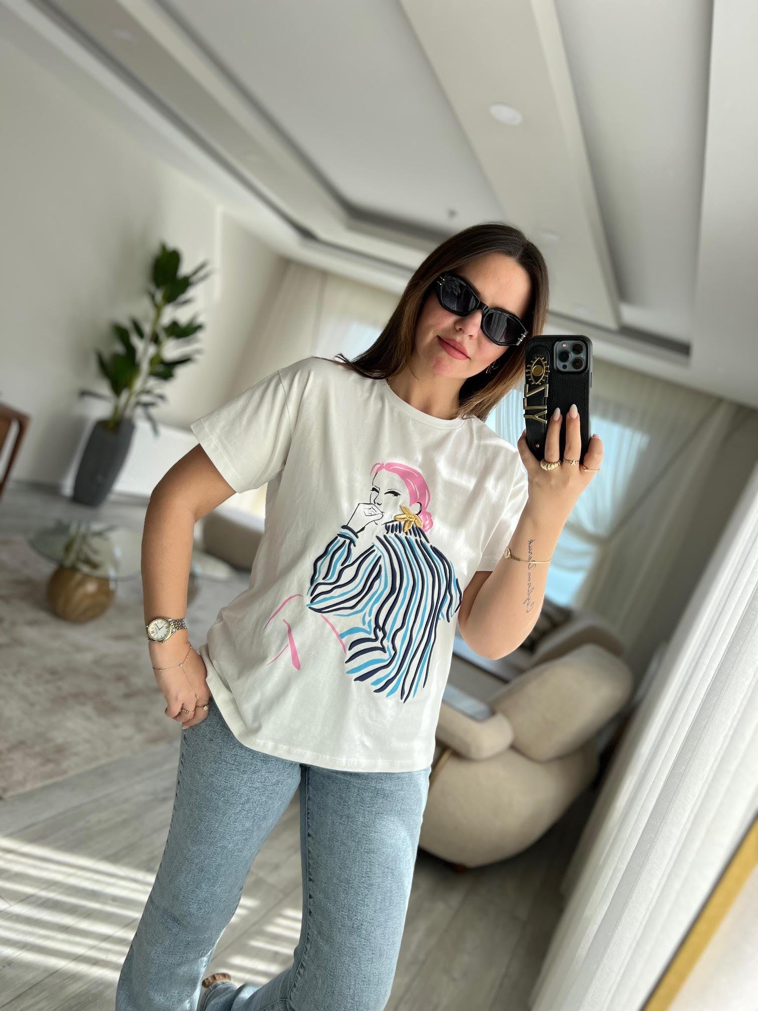 0216 Kız İşlemeli Tshirt EKRU