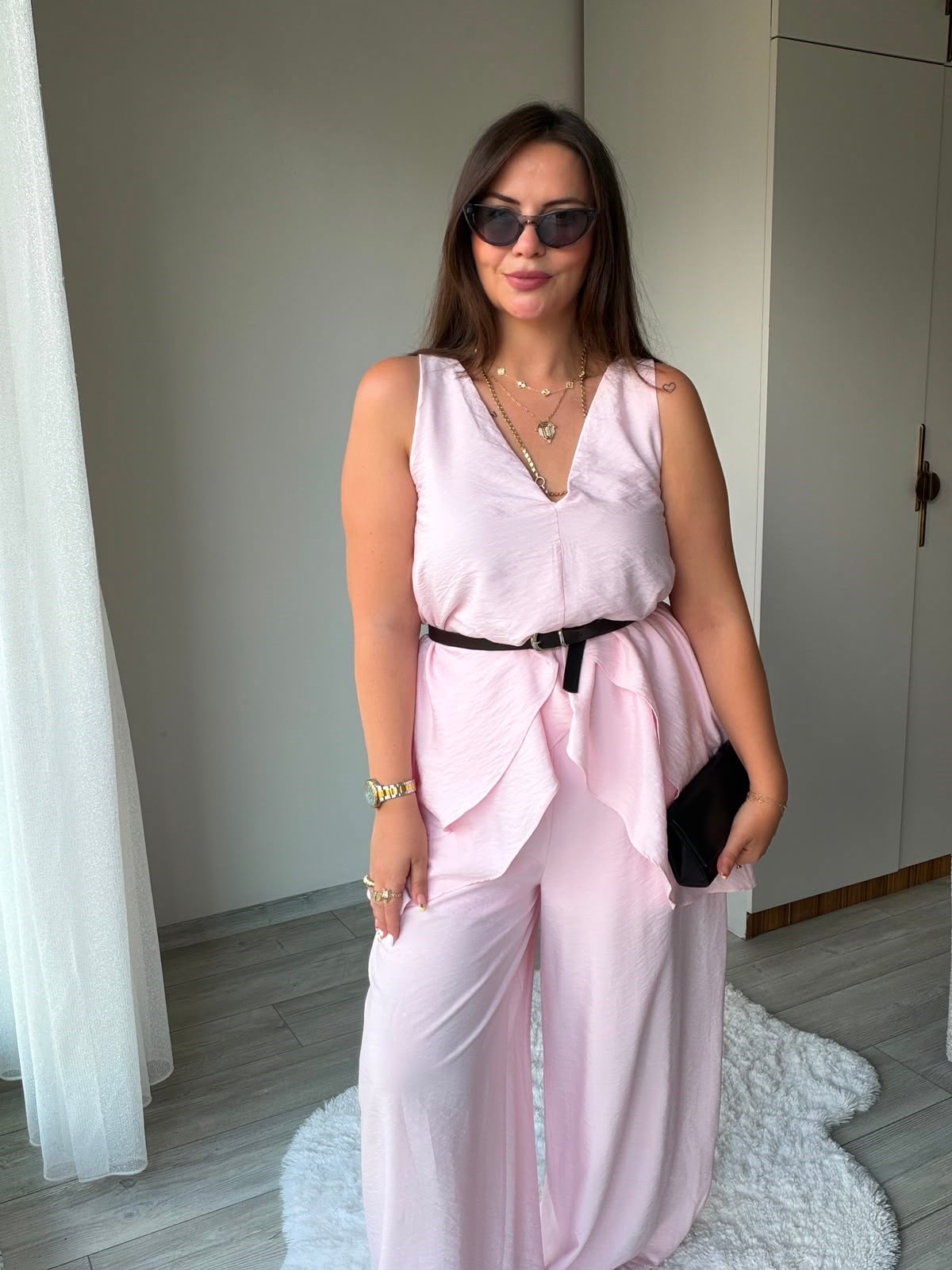 0664 Asimetrik Kesim Kemerli Takım PEMBE