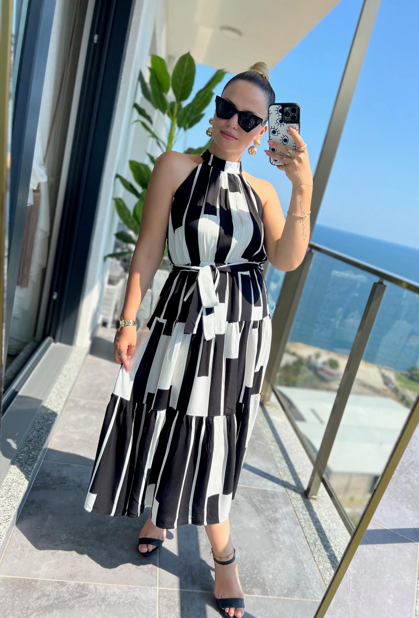 07 Halter Yaka Elbise PİYANO
