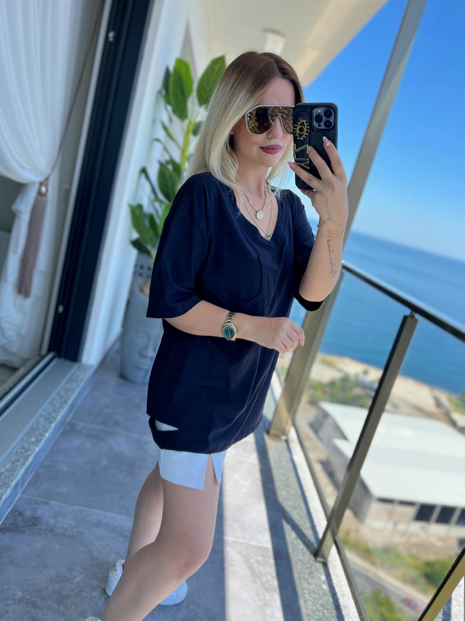 1603 Yandan Yırtmaçlı Tshirt LACİVERT