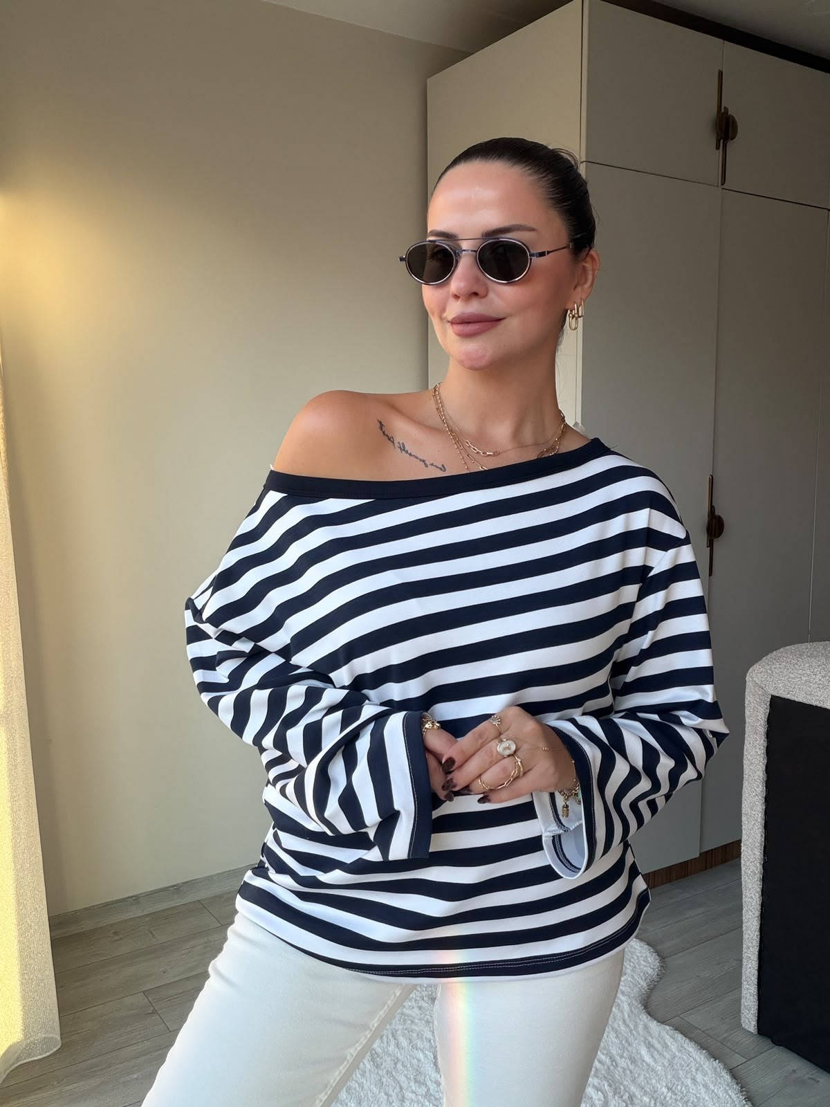 1630 Çizgili Omzu Düşük Bluz LACİVERT