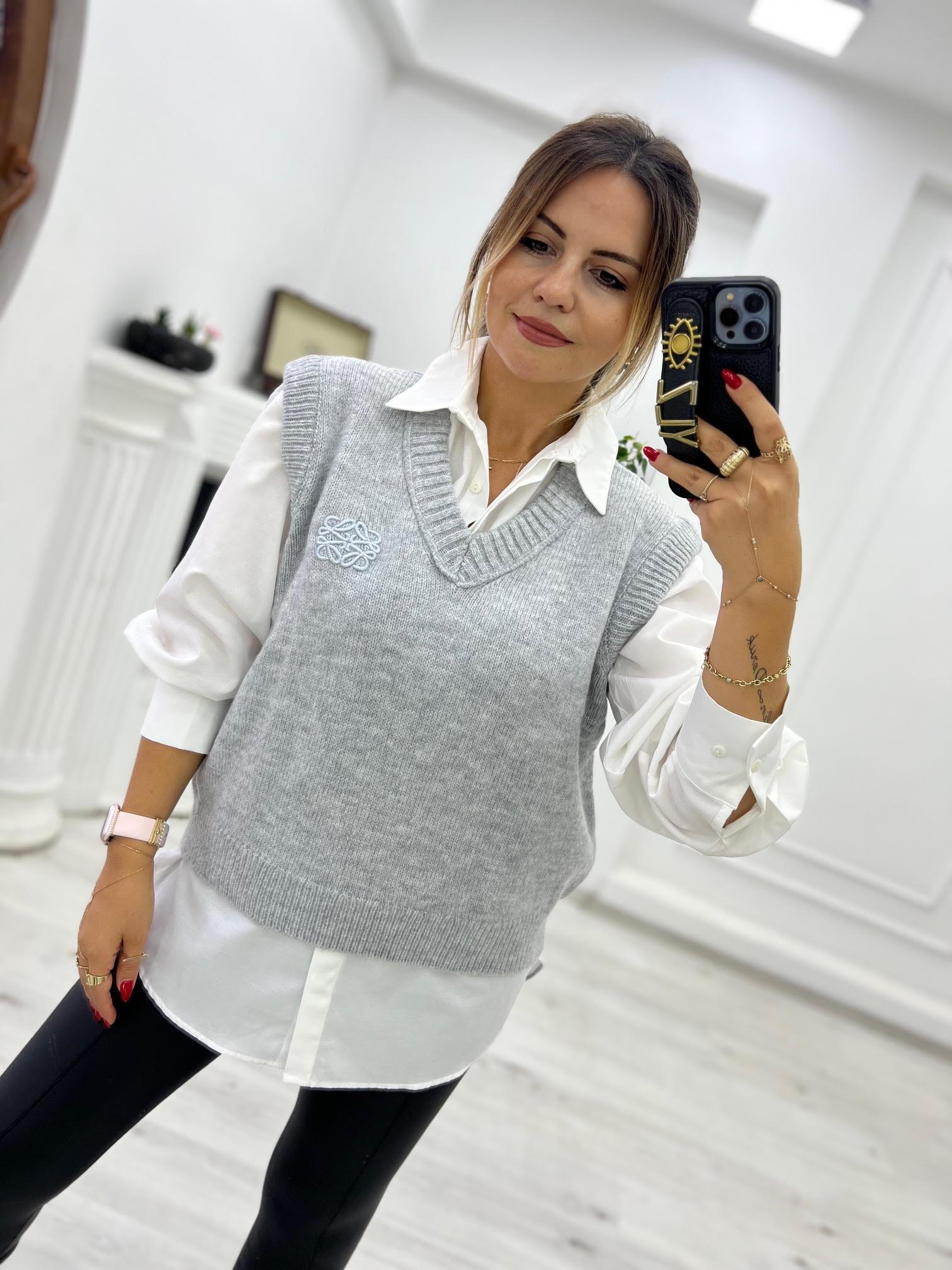 2120 Ters Dikiş V Yaka Süveter GRİ