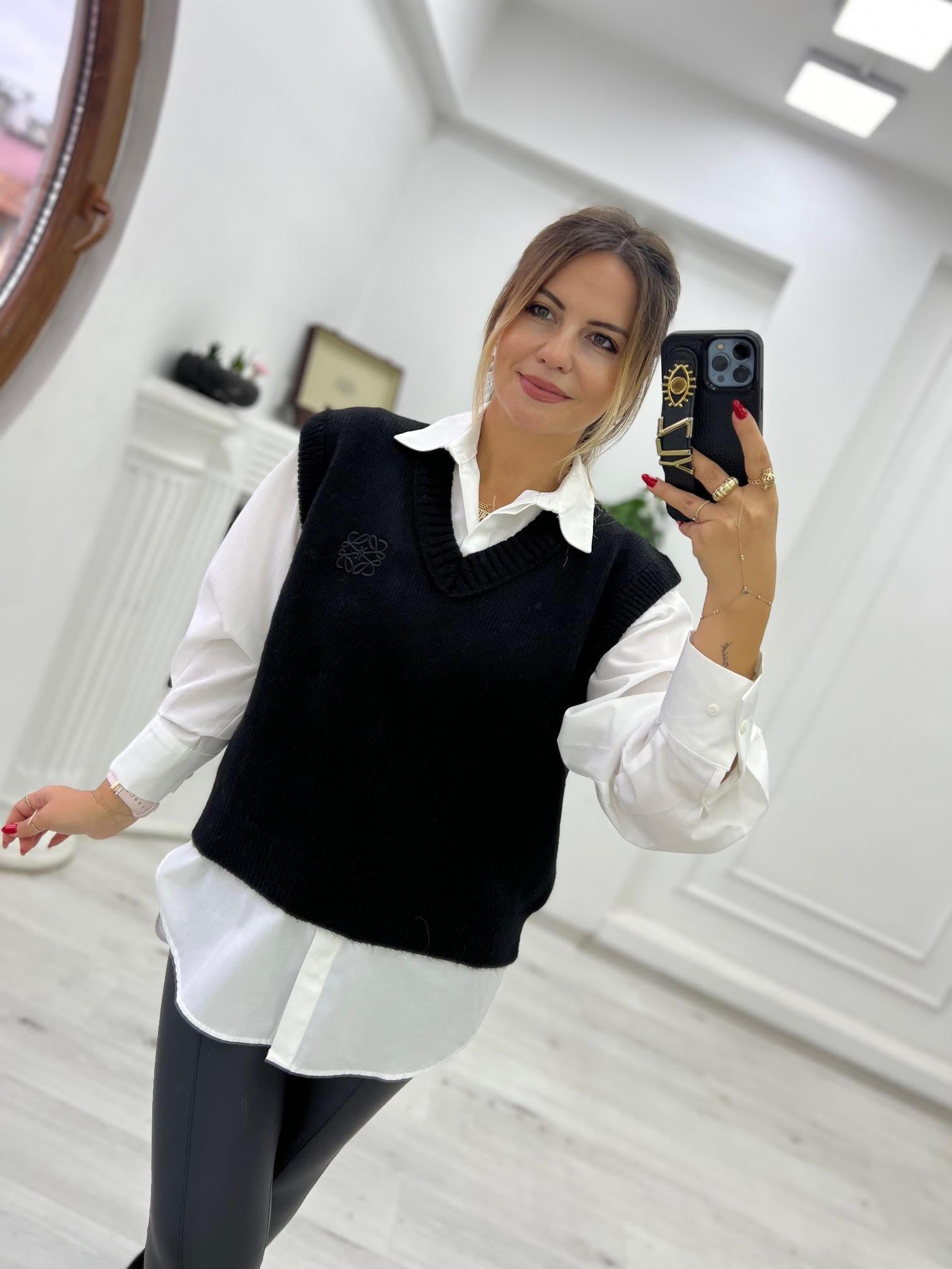 2120 Ters Dikiş V Yaka Süveter SİYAH