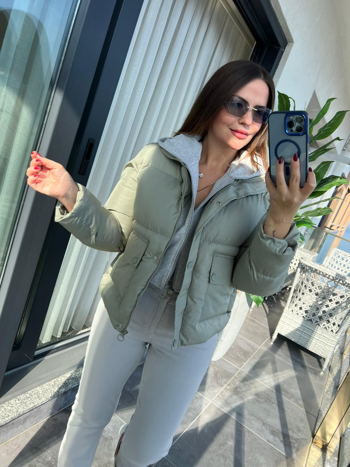 2148 Gri Kapüşonlu Şişme Mont MİNT
