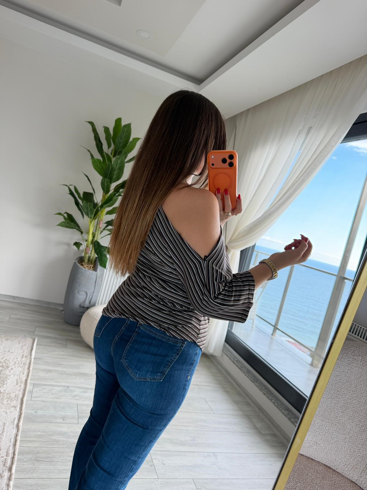 2318 Kayık Yaka Asimetrik Top KAHVE