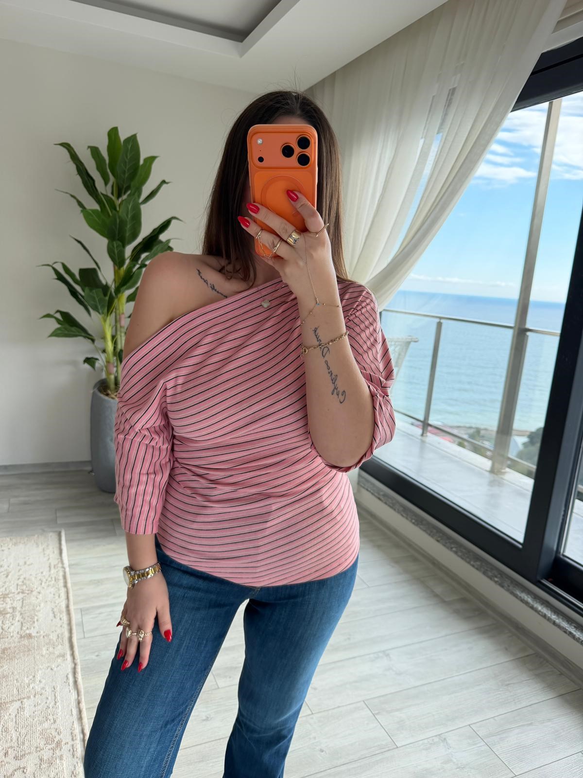 2318 Kayık Yaka Asimetrik Top PEMBE