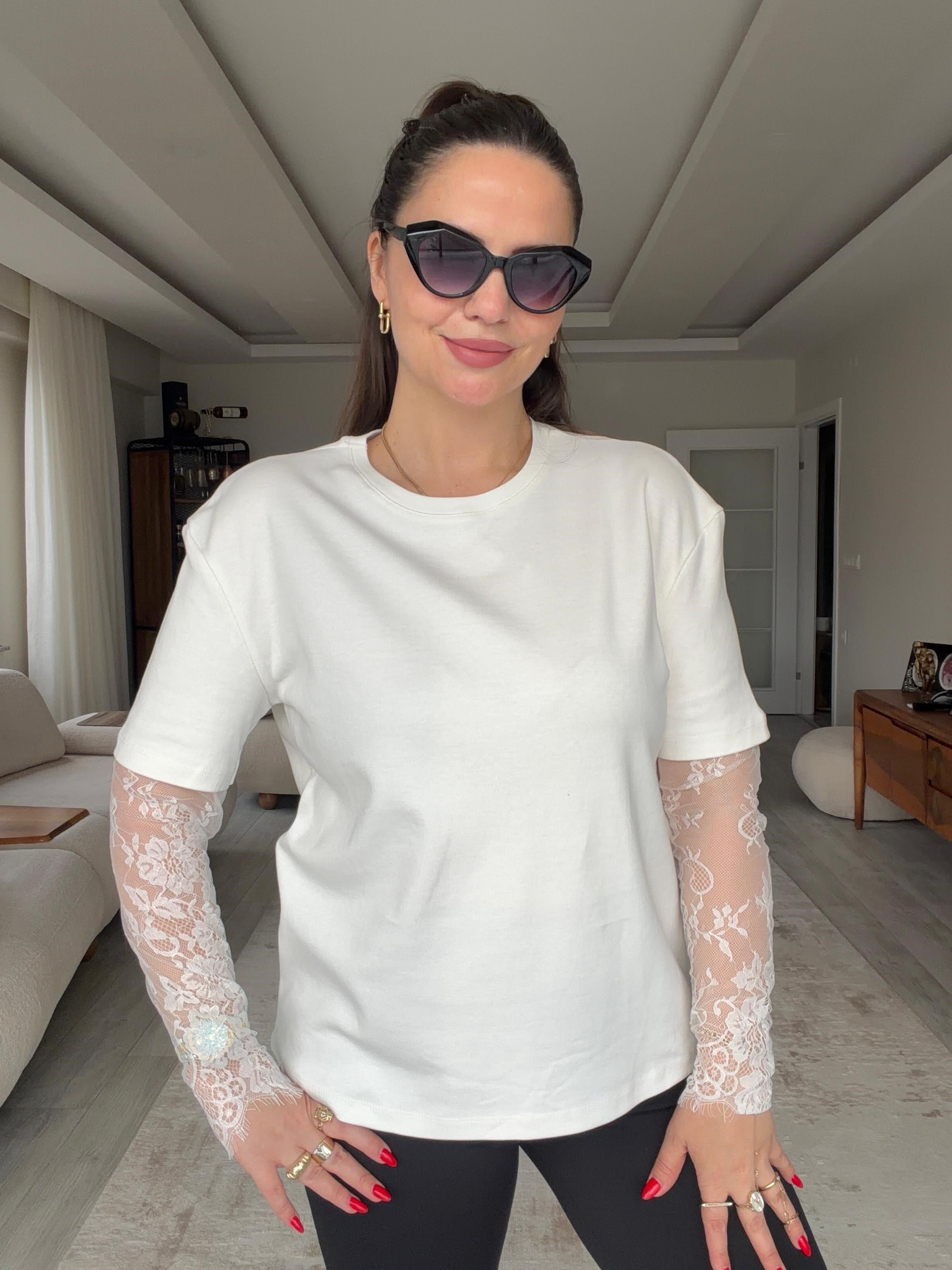 2320 Kolları Dantelli Tshirt EKRU