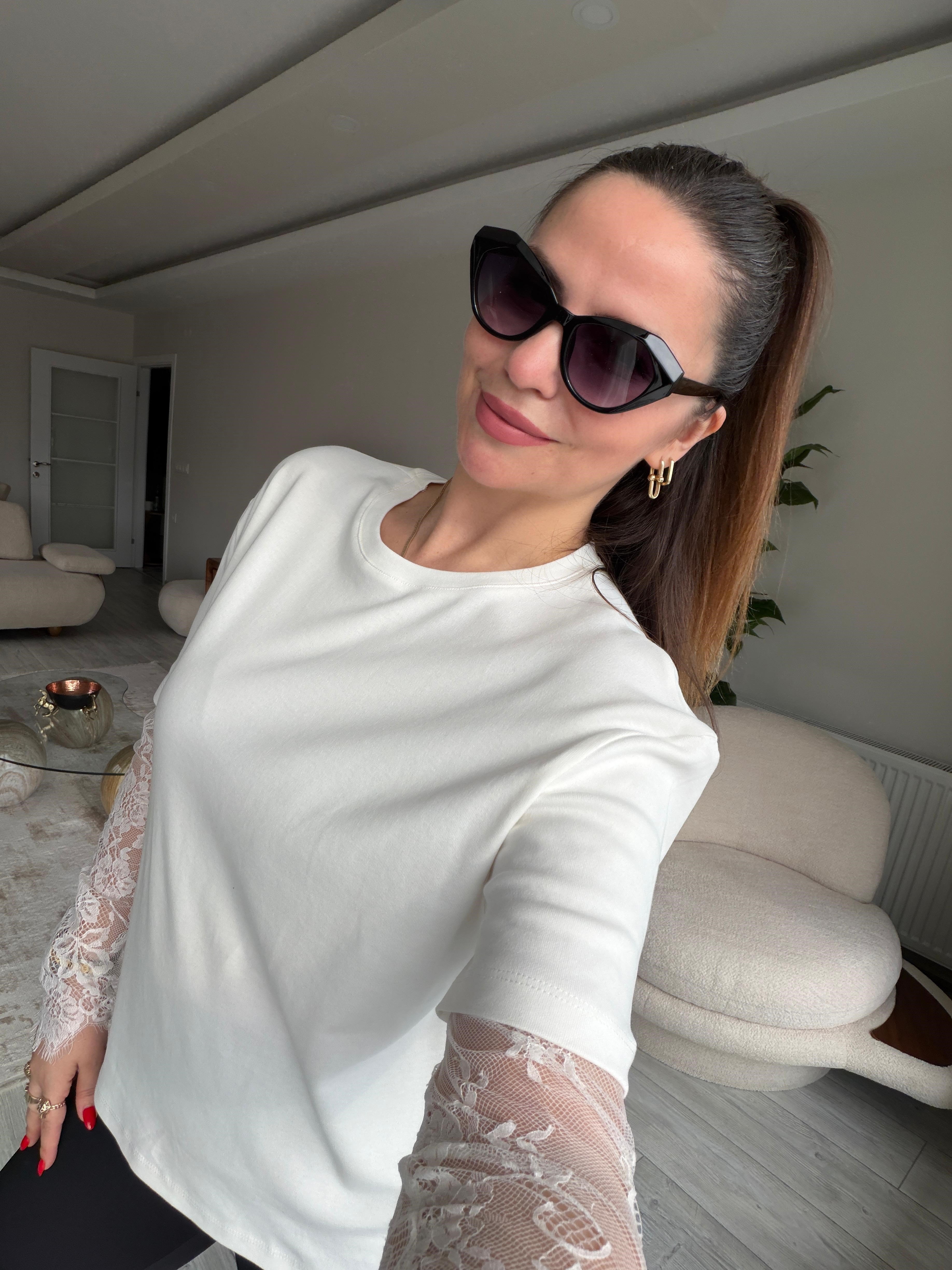 2320 Kolları Dantelli Tshirt EKRU