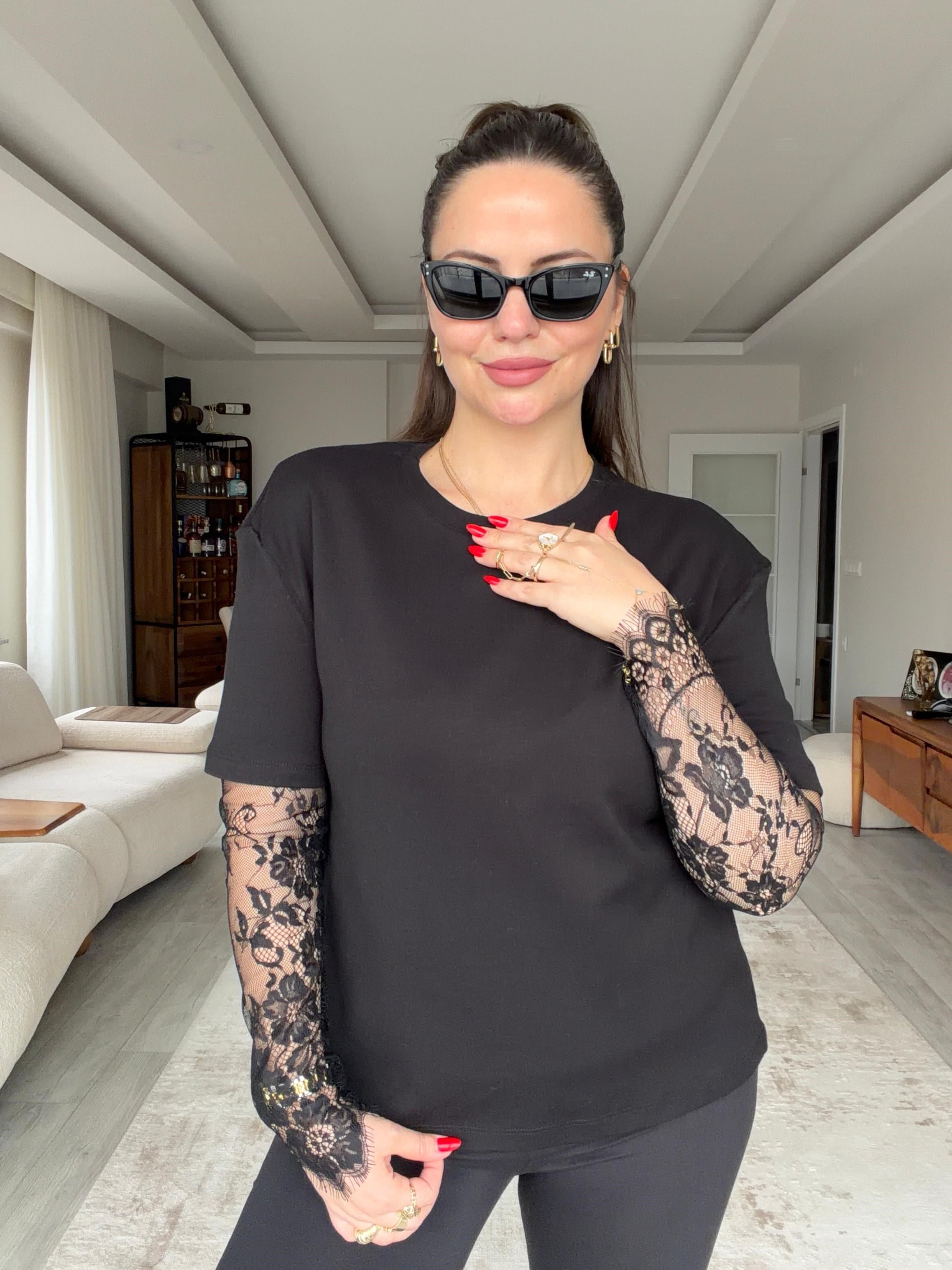 2320 Kolları Dantelli Tshirt SİYAH