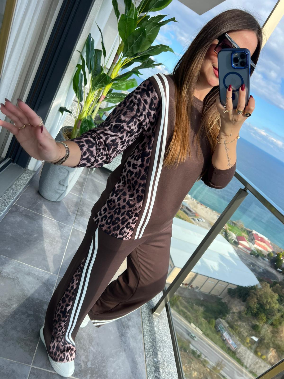 2335 Leoparlı Biyeli Takım KAHVE