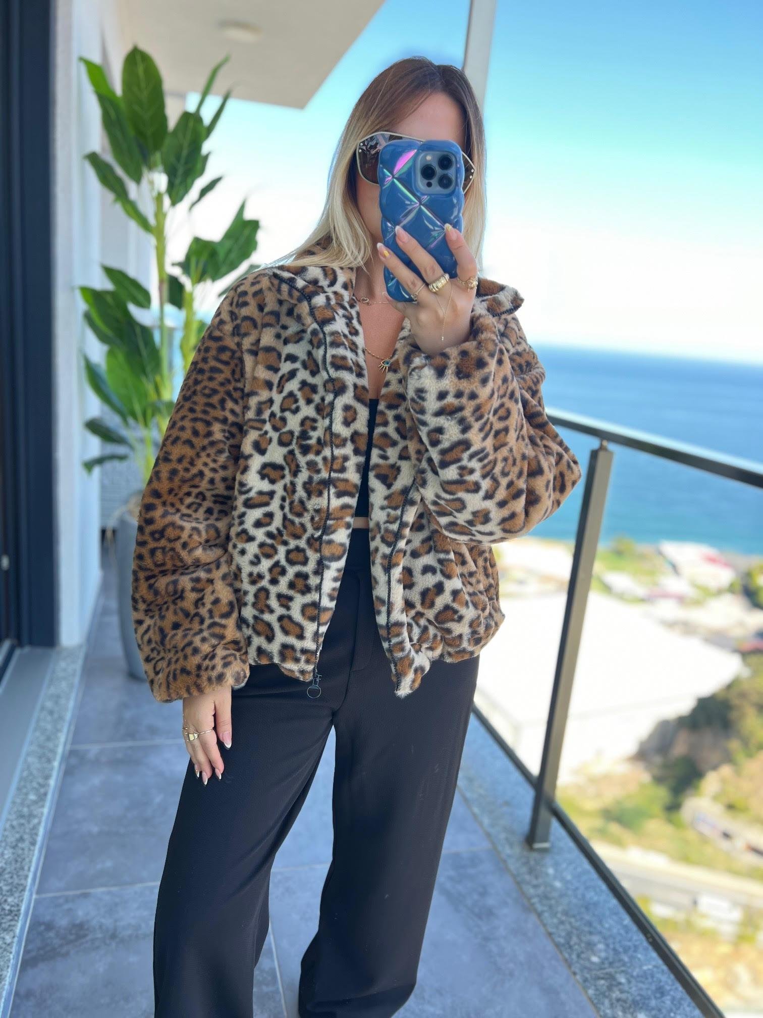 2426 Eteği Lastikli Polar LEOPAR