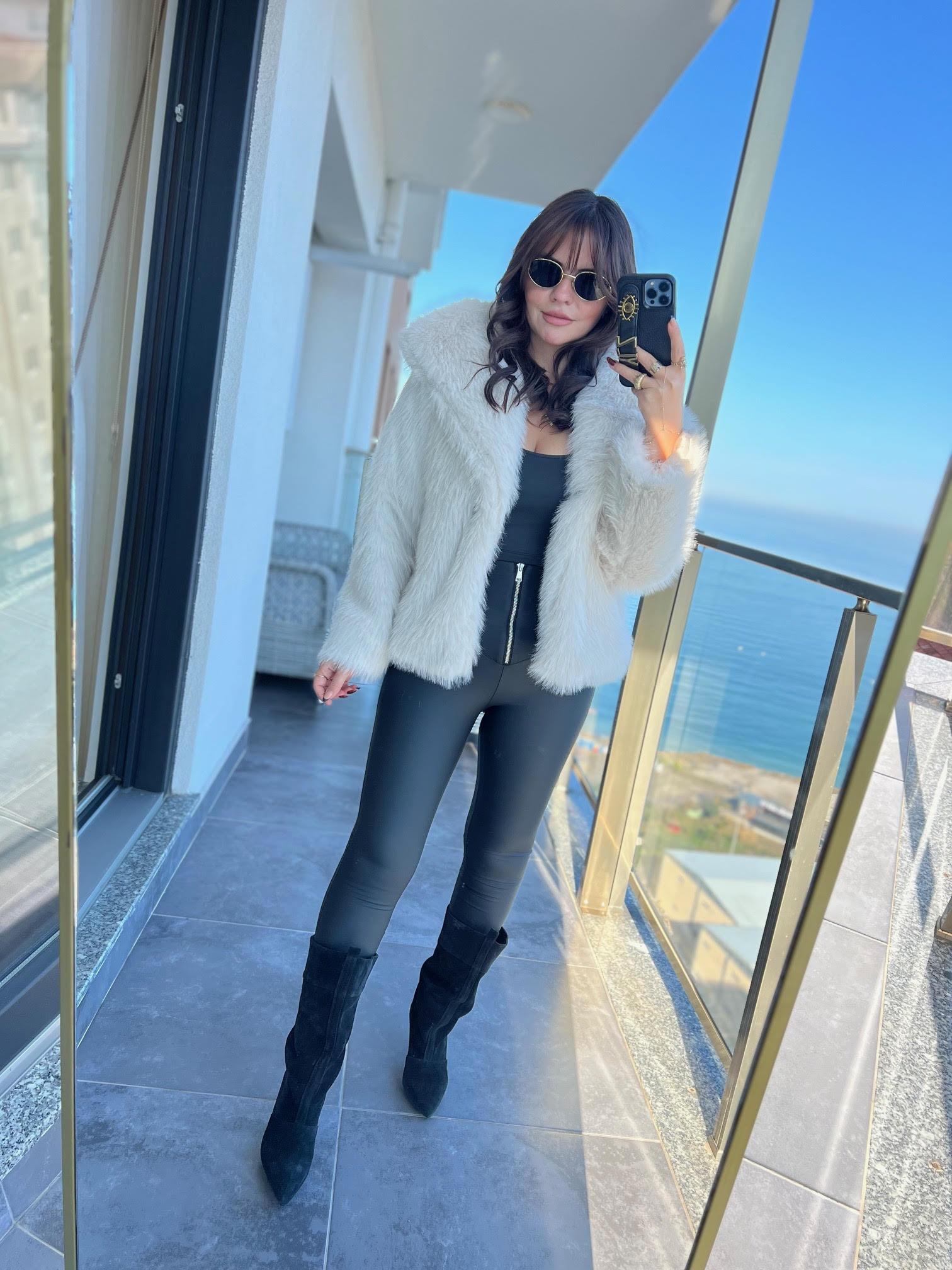 2429 Araboy Lolita Kürk BEJ