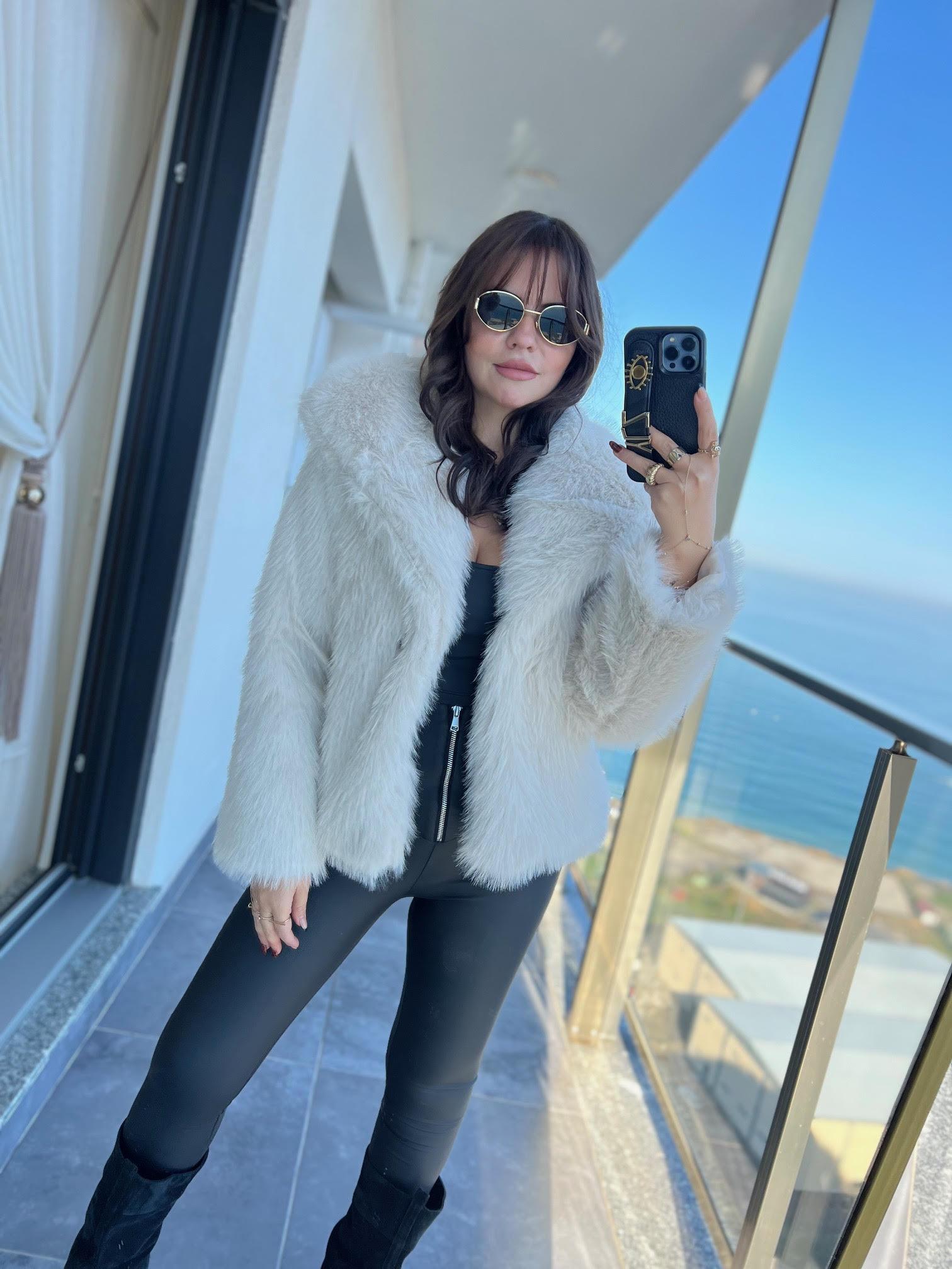 2429 Araboy Lolita Kürk BEJ