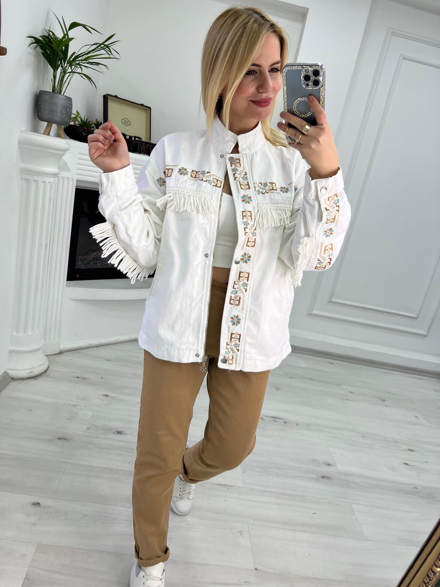 2452 Püsküllü Nakışlı Denim Ceket BEYAZ