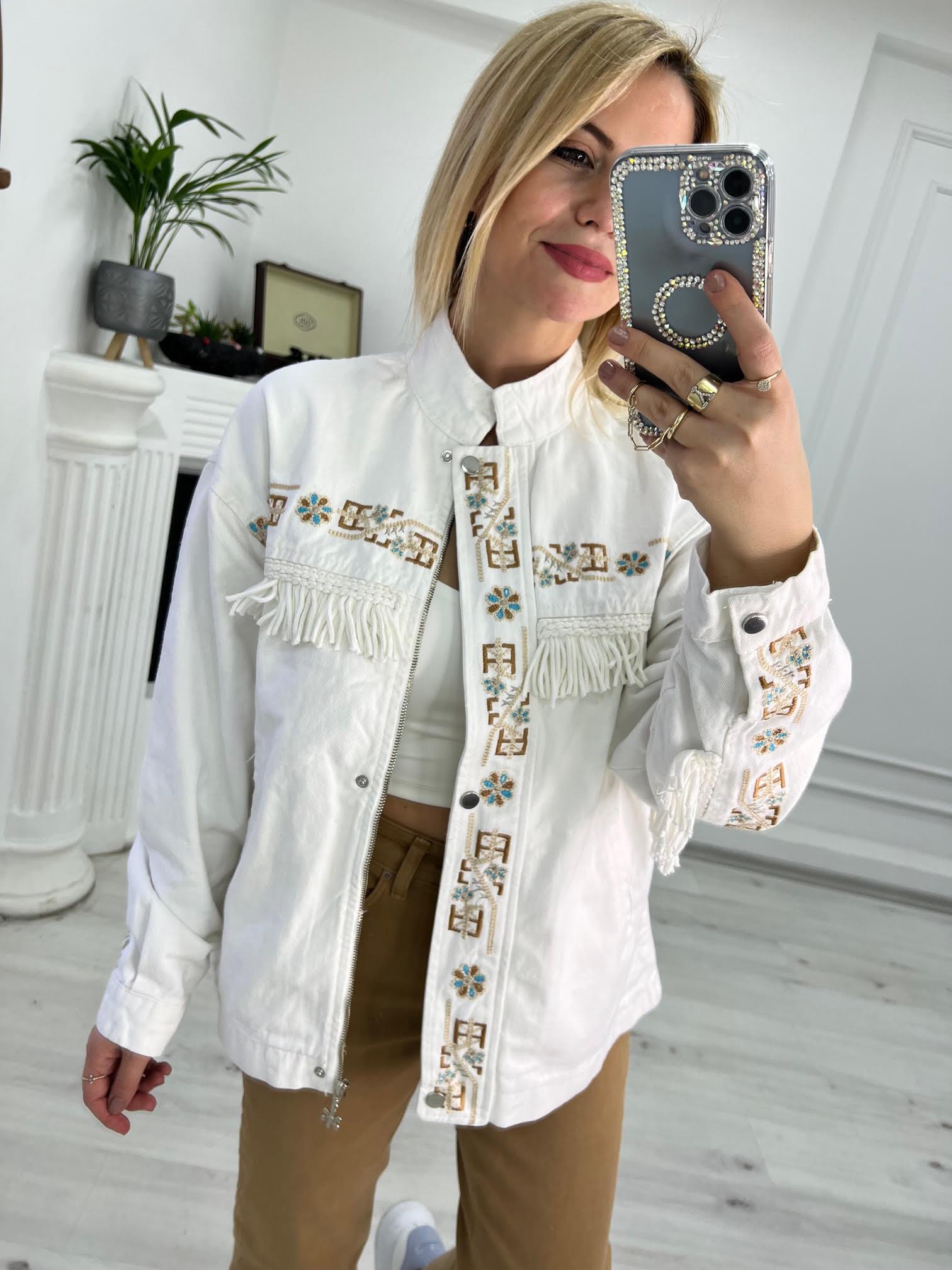 2452 Püsküllü Nakışlı Denim Ceket BEYAZ