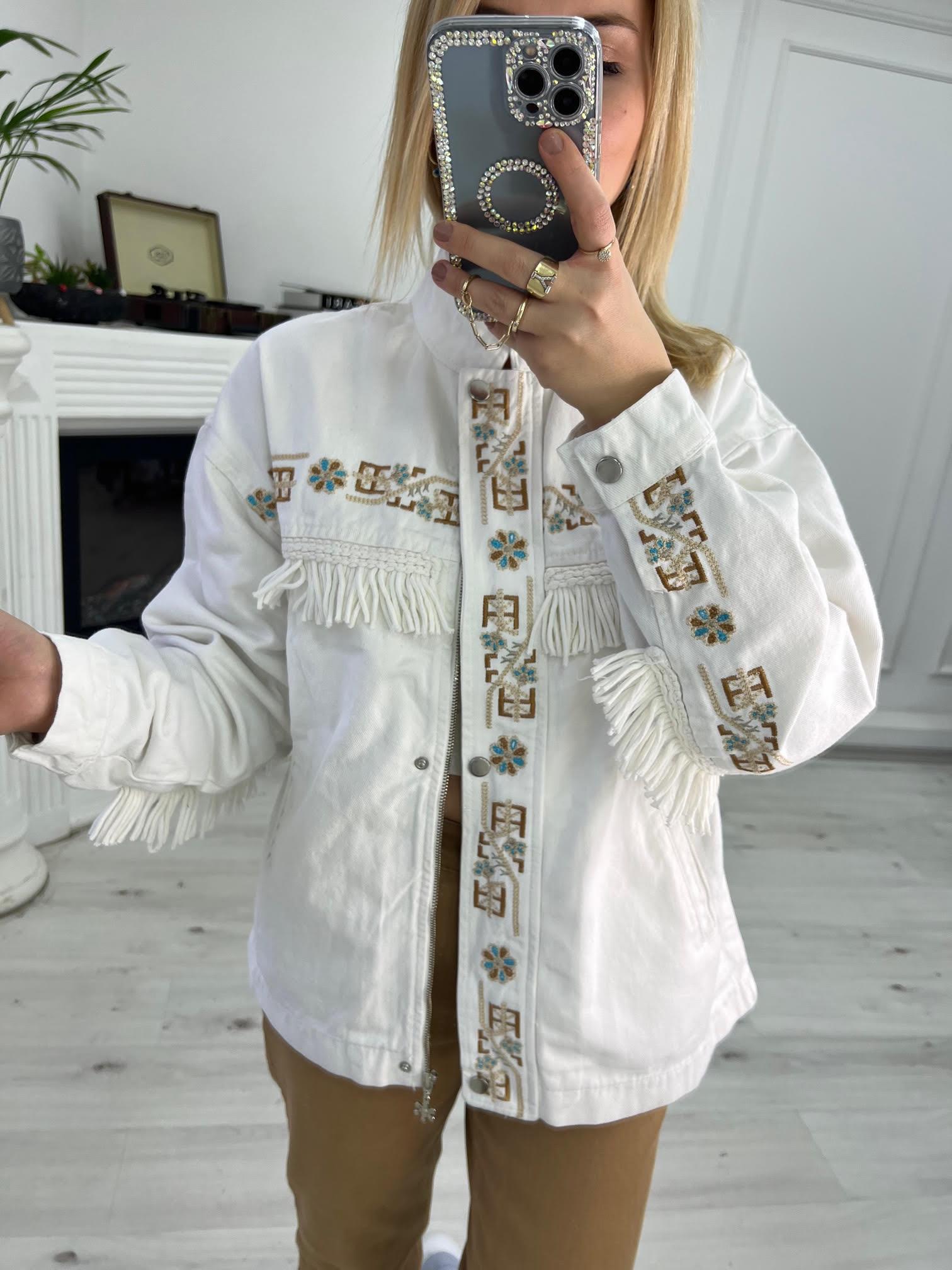 2452 Püsküllü Nakışlı Denim Ceket BEYAZ
