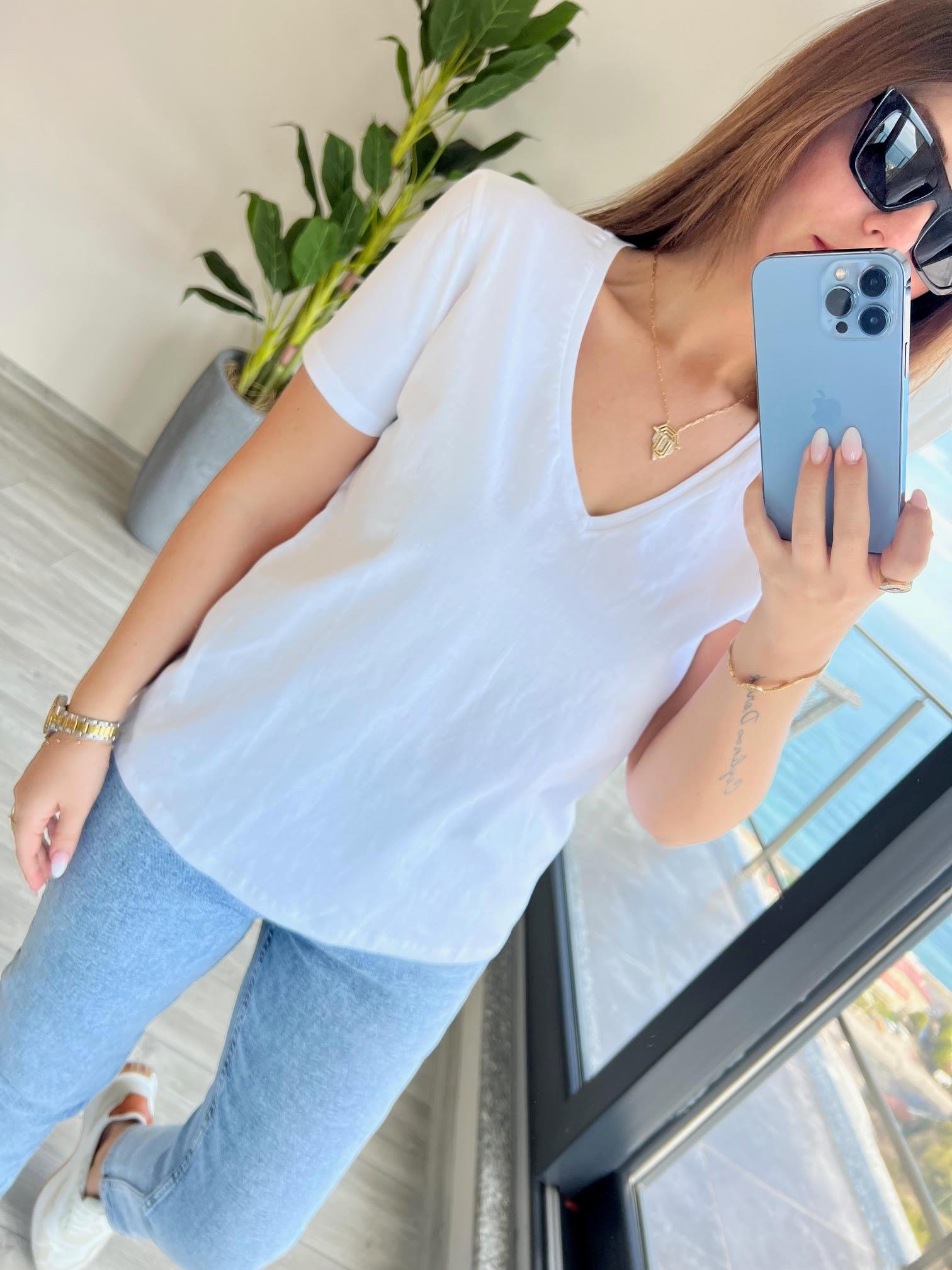 3470 V Yaka Basic Tshirt BEYAZ