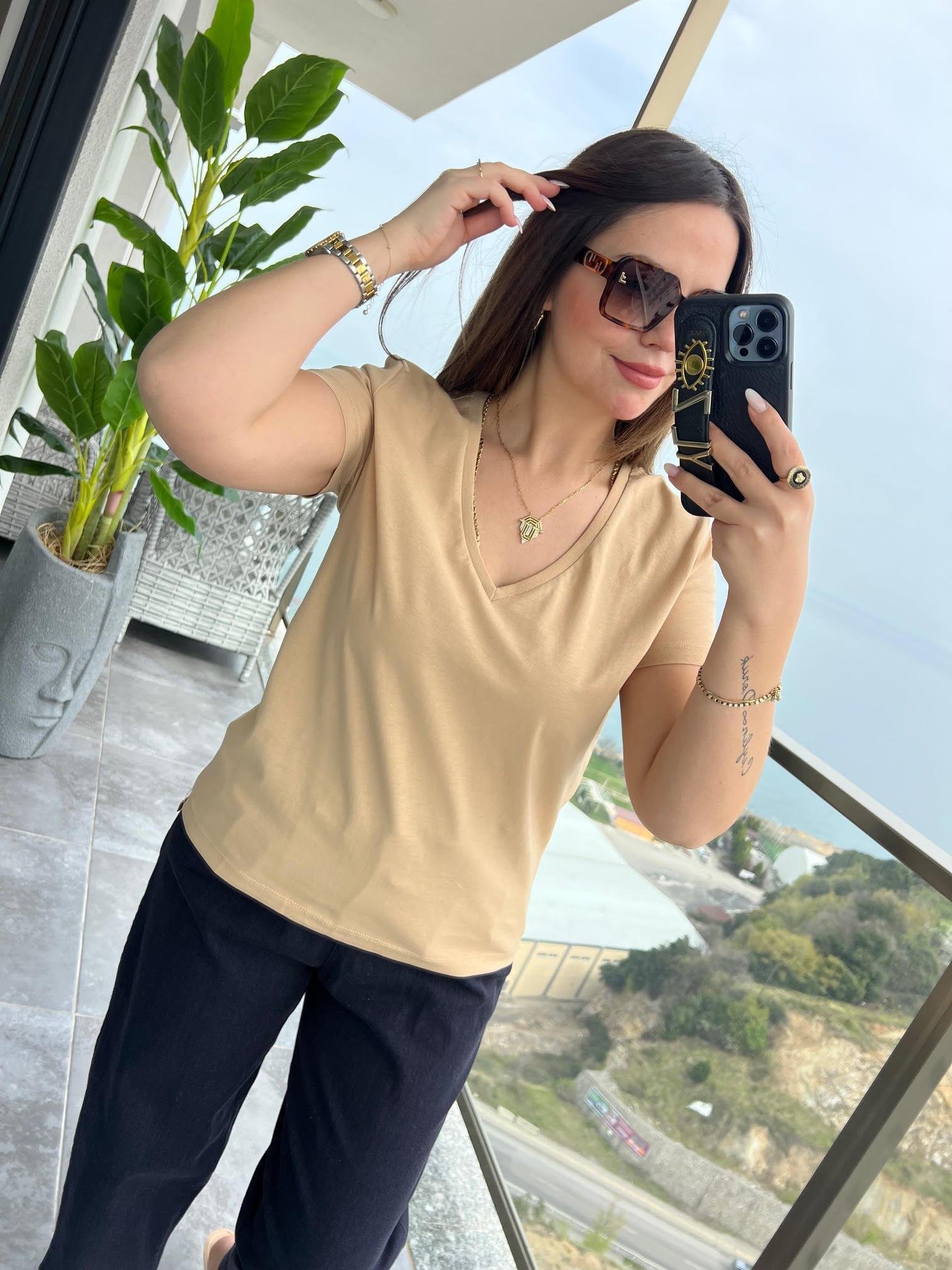 3470 V Yaka Basic Tshirt CAMEL