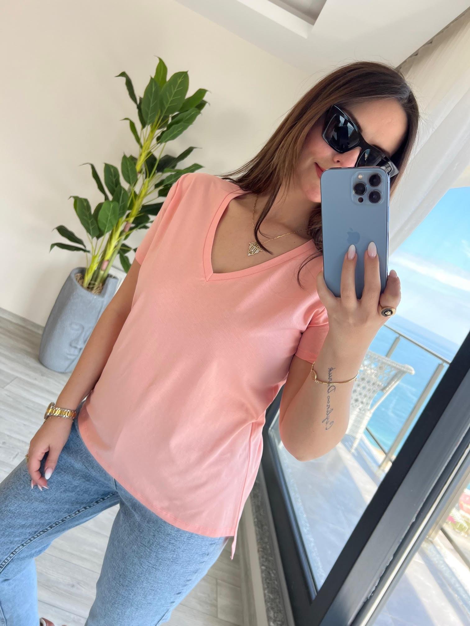 3470 V Yaka Basic Tshirt ŞEFTALİ