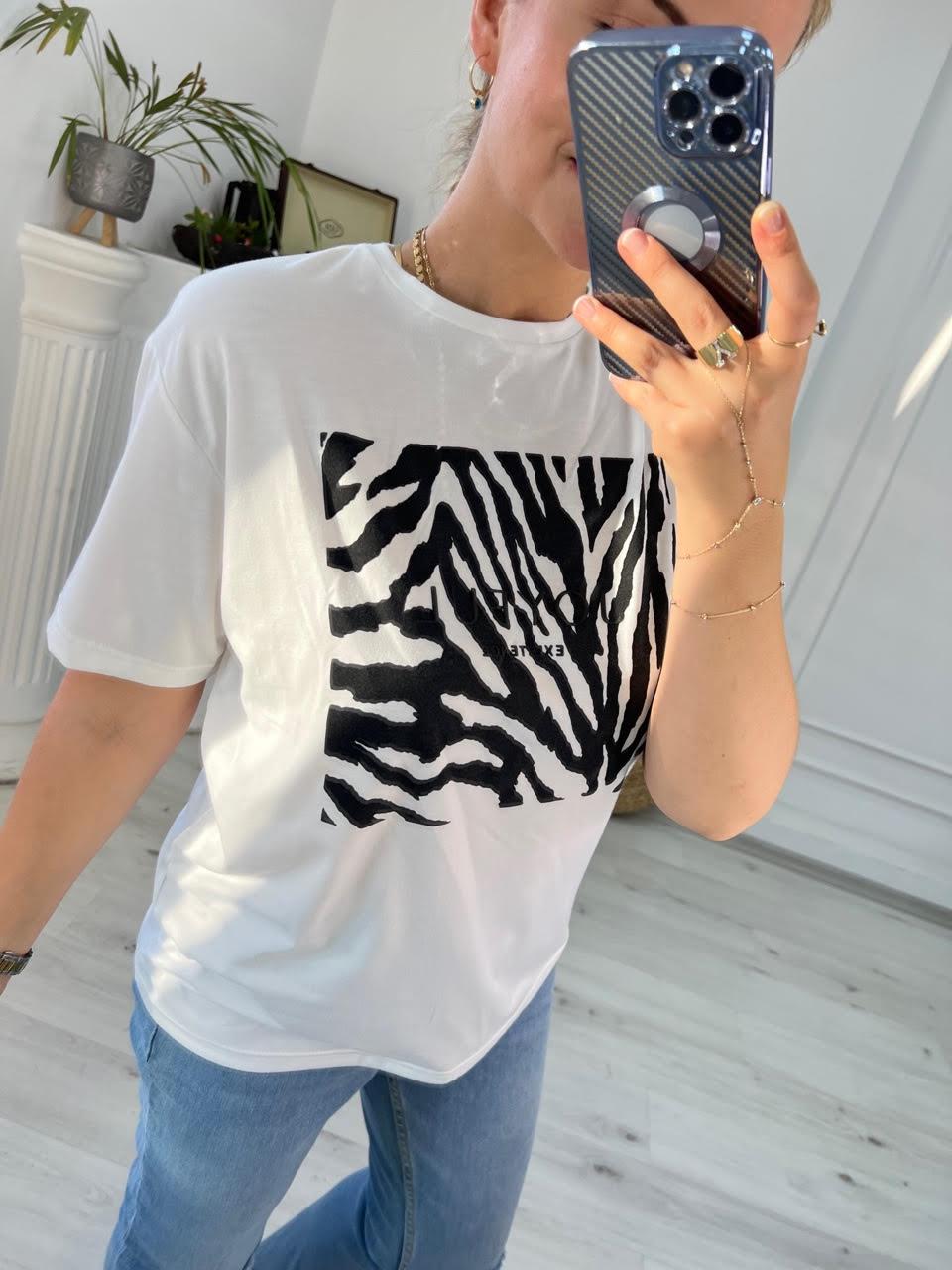 4266 Zebra Varak Baskılı Tshirt SİYAH