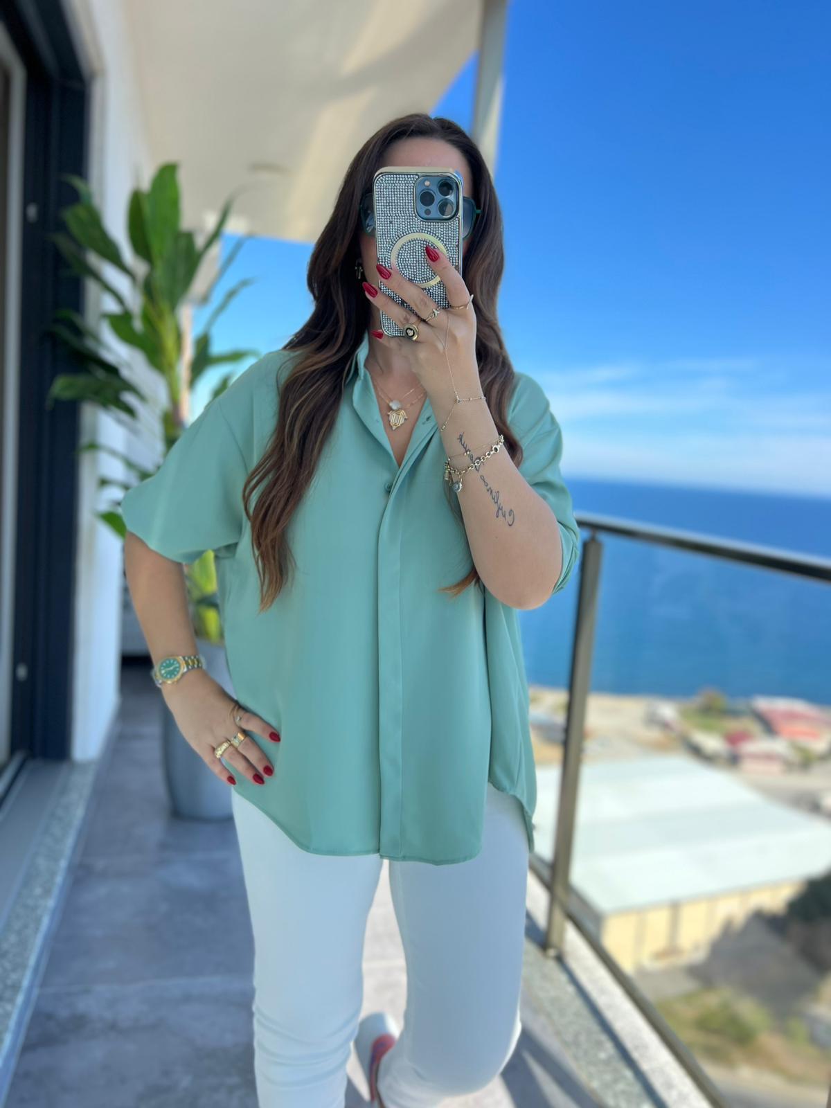 481 Yarasa Kol Saten Gömlek MİNT