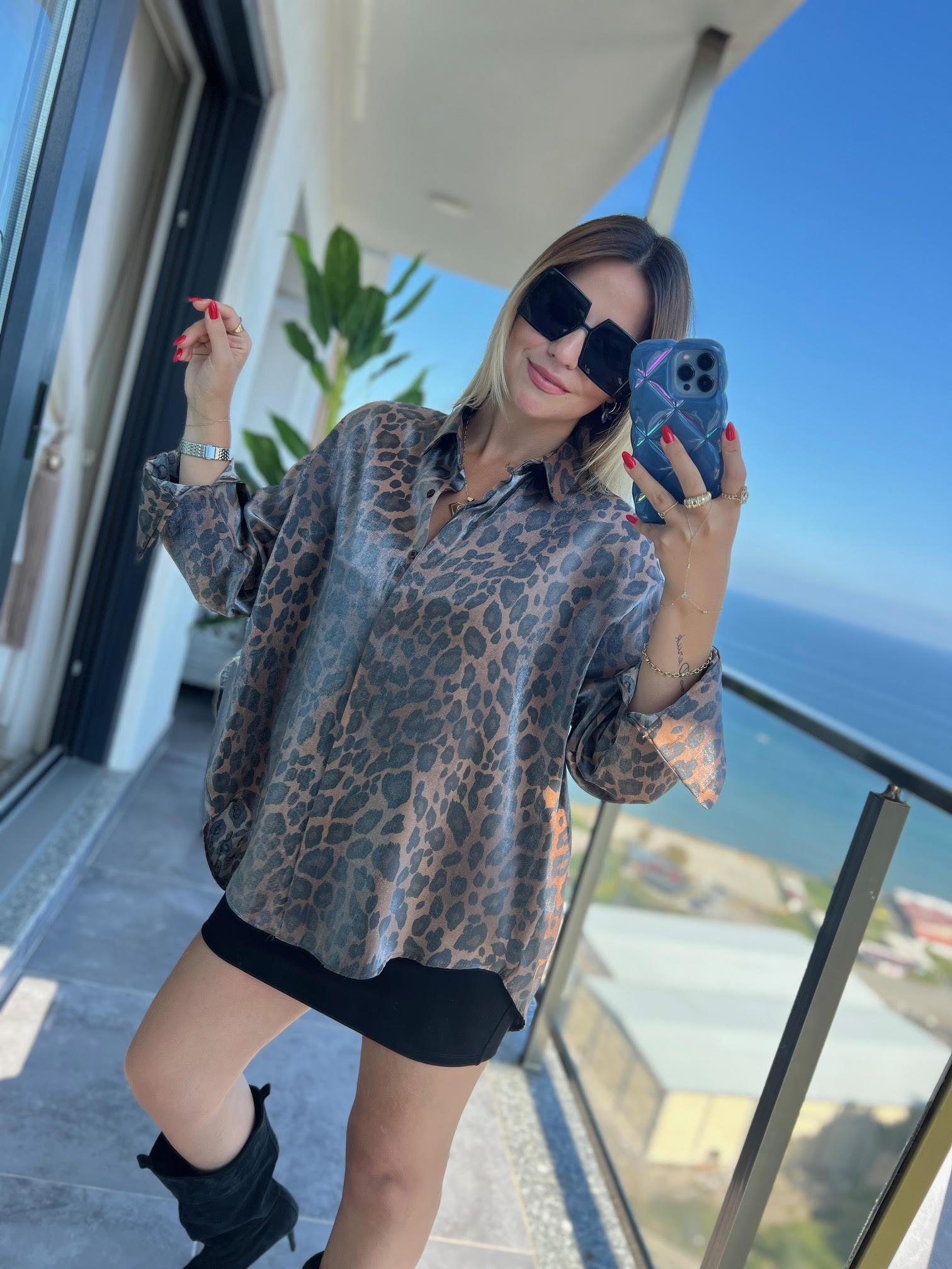 482 Yarasa Kol Parlak Saten Gömlek LEOPAR