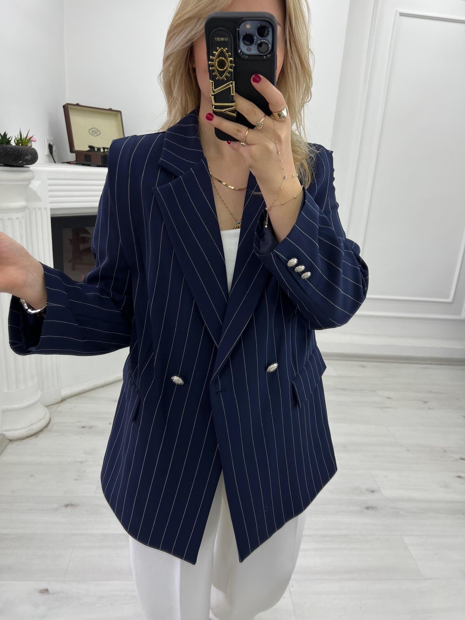 61660 Omuzu Pileli İcardi Ceket