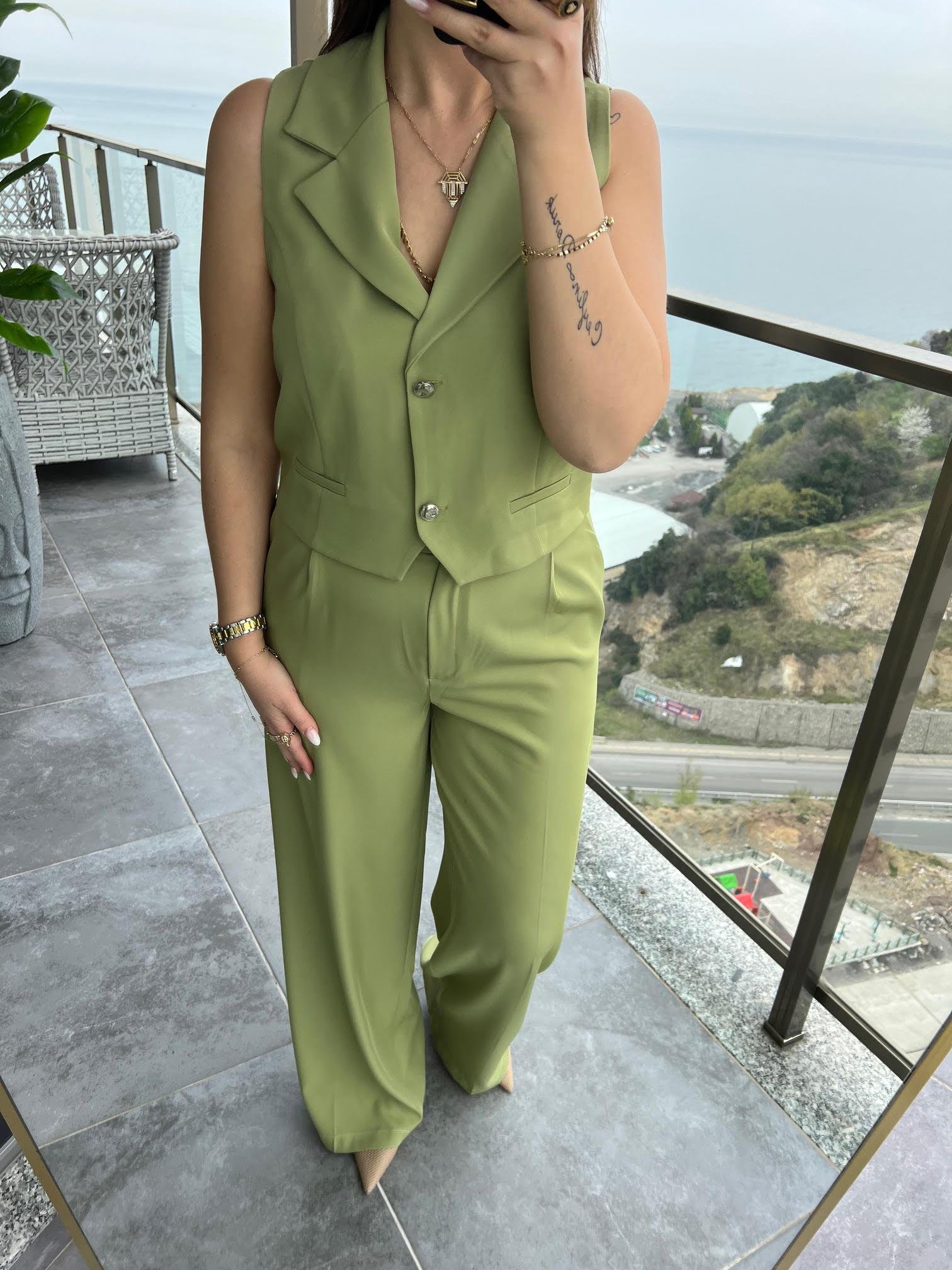 6225 Adriana Yelek Takım HAKİ YEŞİL