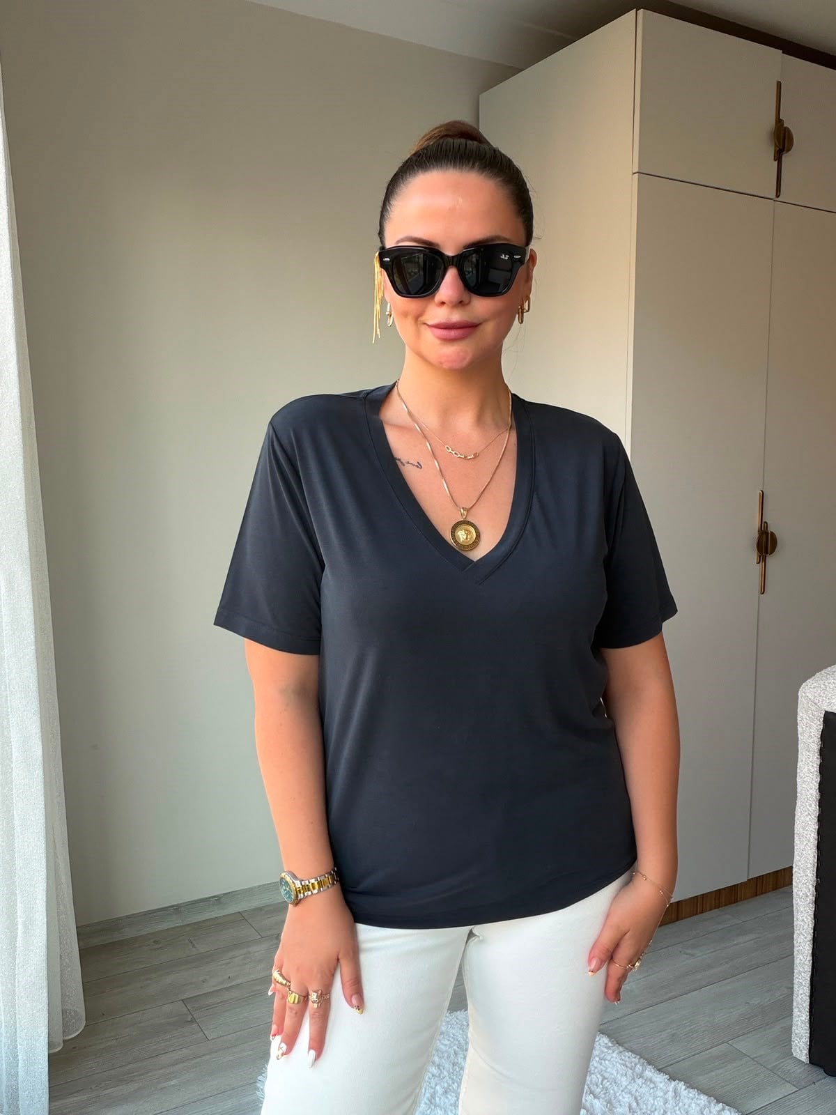 690 V Yakalı Modal Tshirt SİYAH