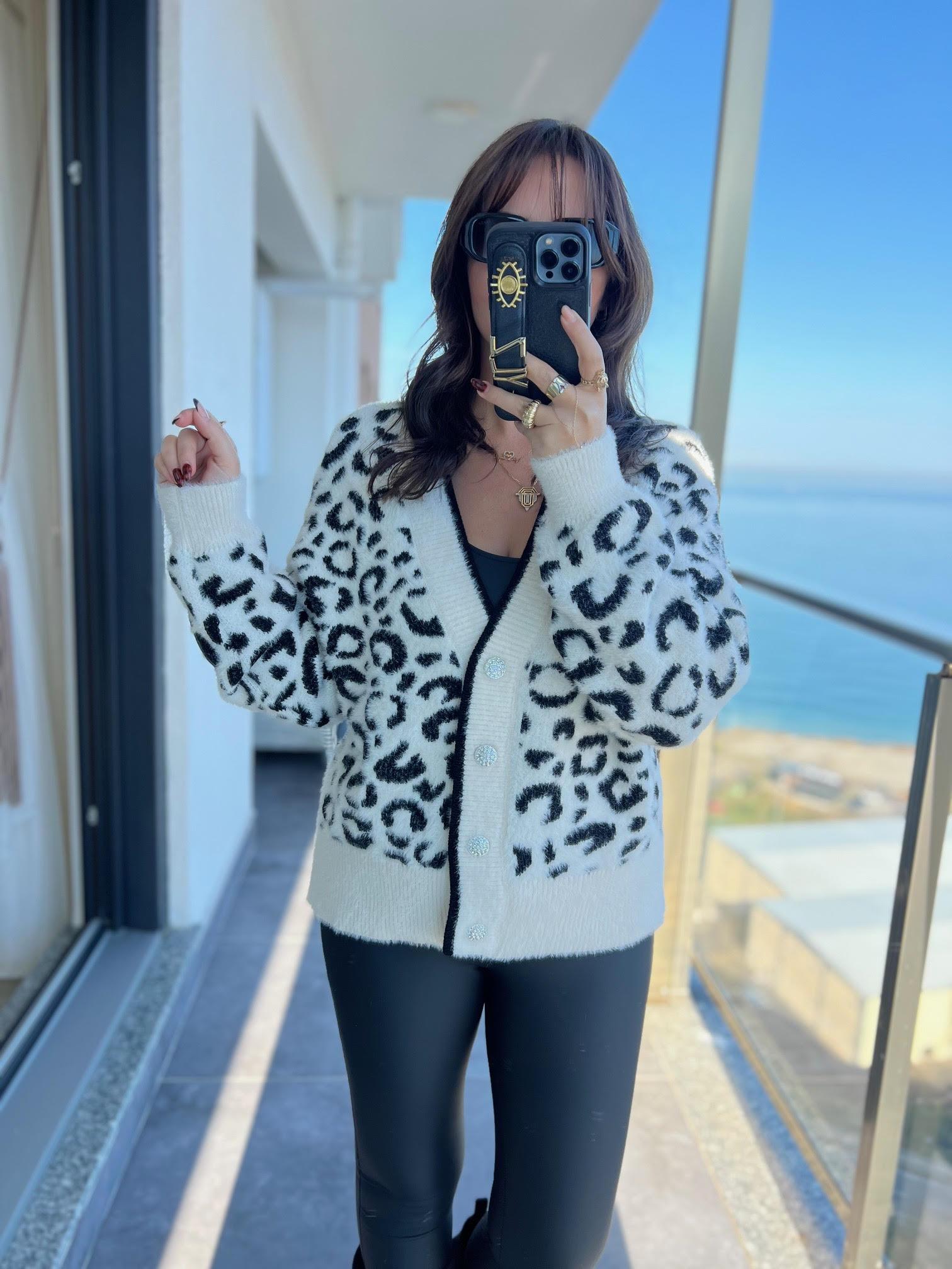 7588 Angora Leopar Desenli Hırka VANİLYA