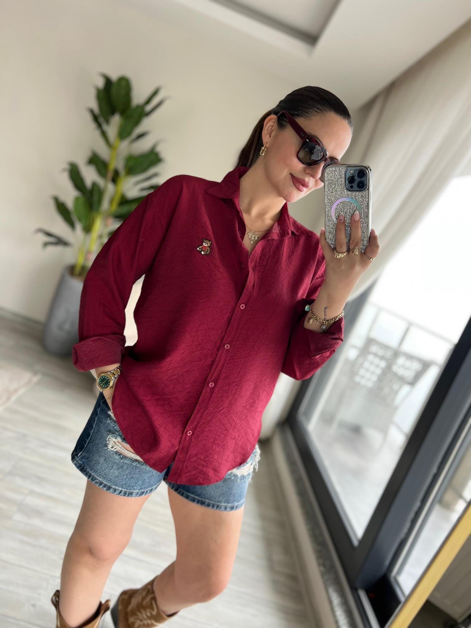 8047 Ayıcık İşlemeli Gömlek BORDO