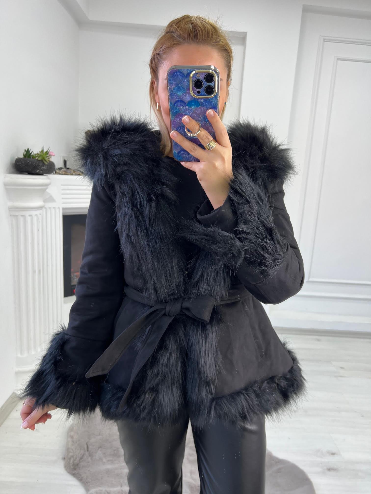 99081 Peluş Detay Kaban SİYAH