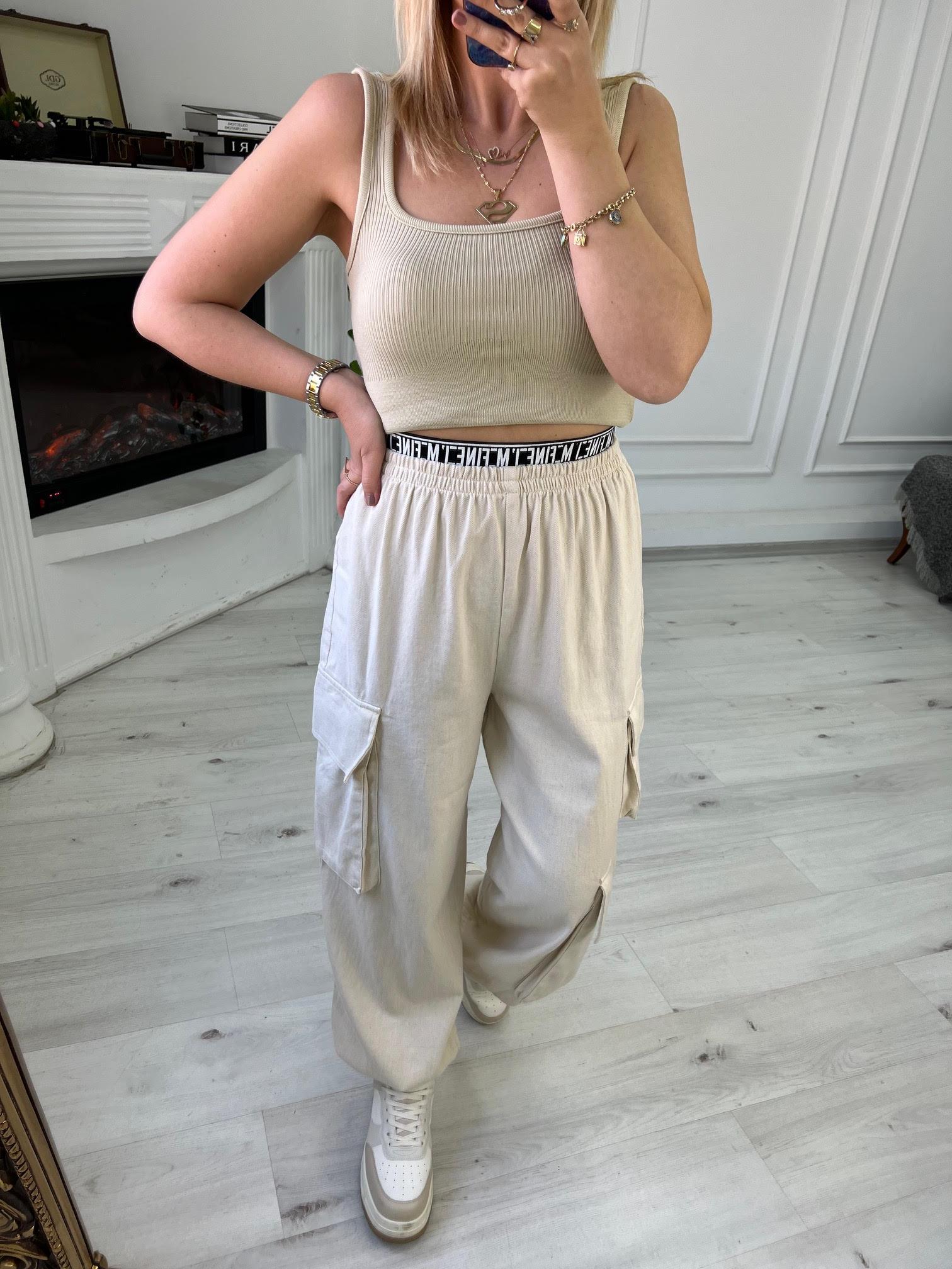 Askılı Crop TAŞ