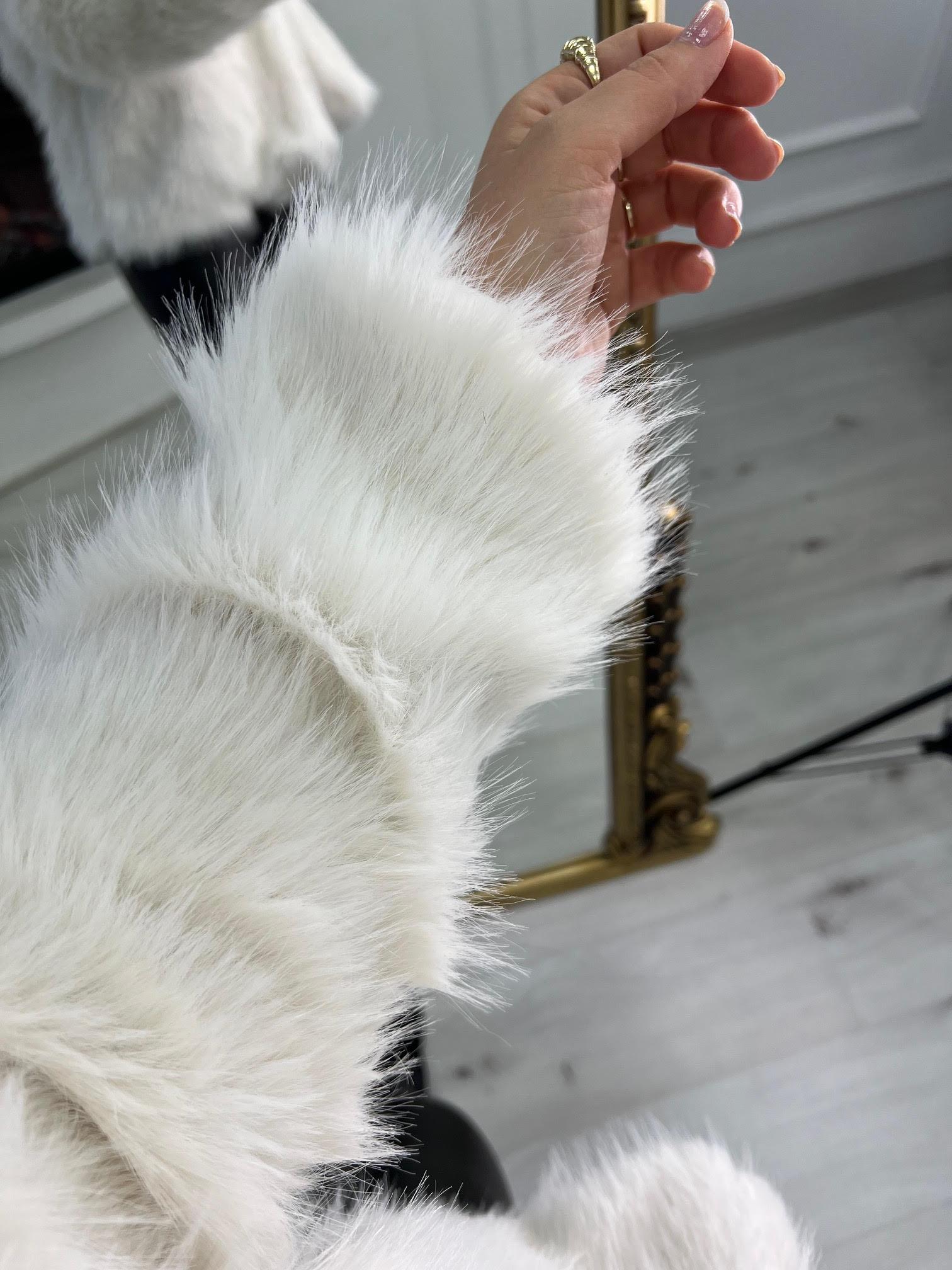 Peluş Kürk BEYAZ