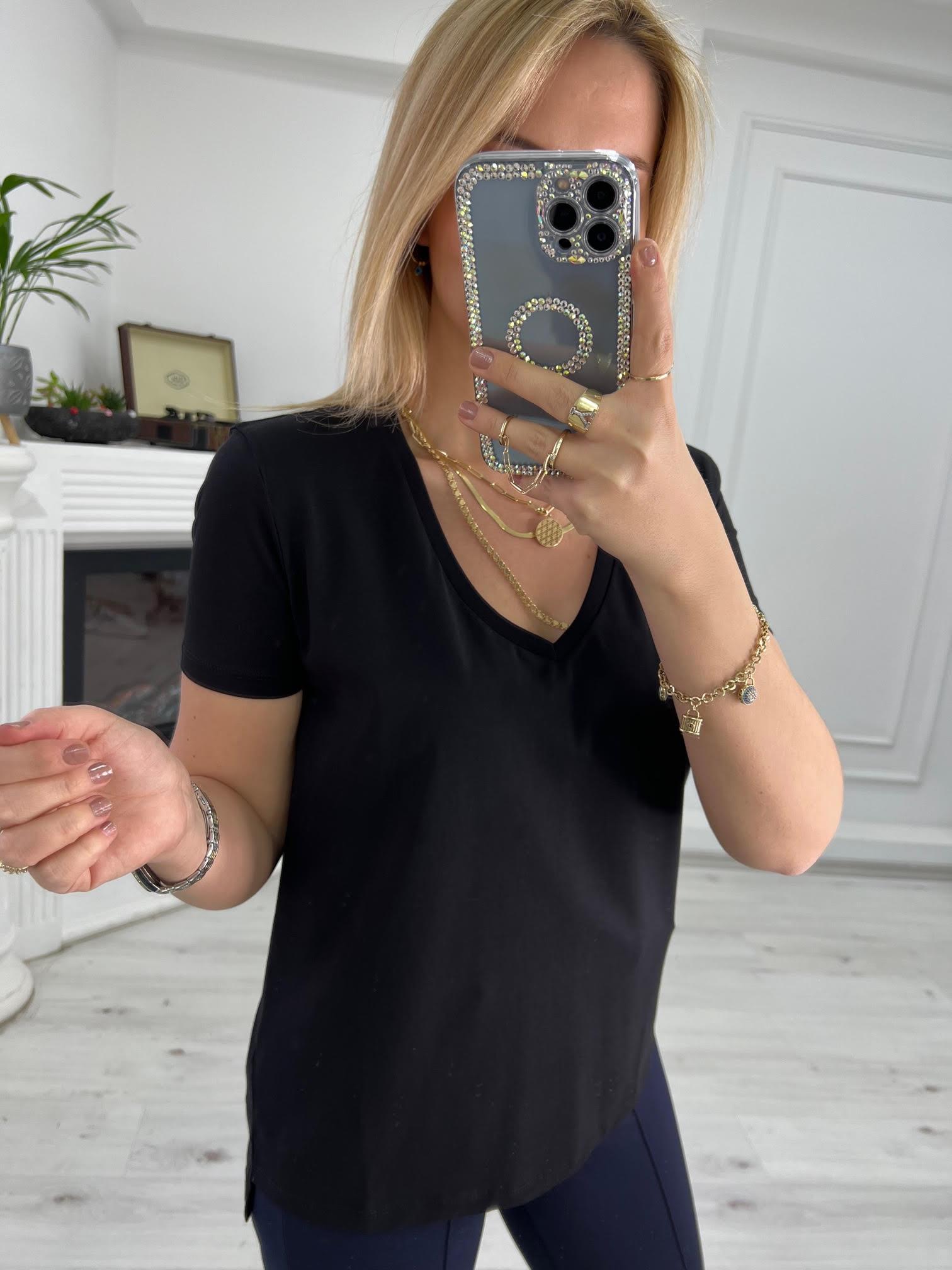 V Yakalı Tshirt SİYAH