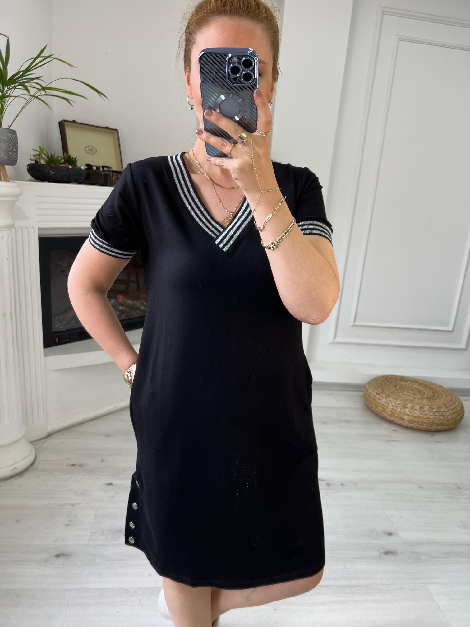 Yaka Simli Elbise SİYAH