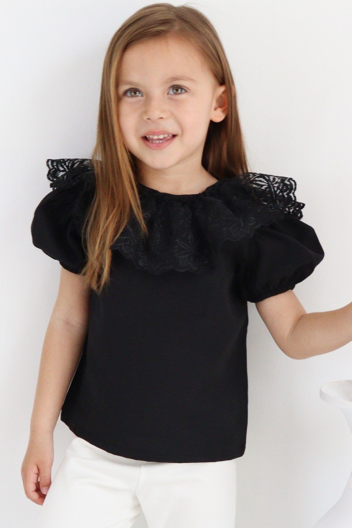 Parla Kids Kız Çocuk Siyah Bisiklet Yaka Dantelli Kısa Kol Abiye Bluz Gömlek, Body/Bluz – Parla Kids resmi ürün görseli
