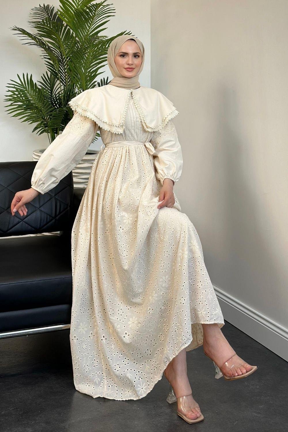 Geniş Yaka Fisto Elbise Bej 1421 