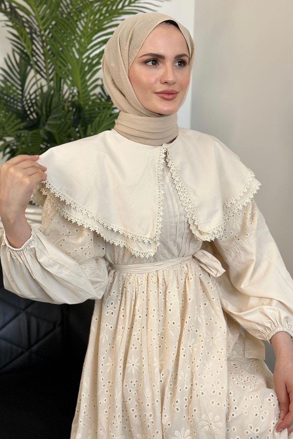 Geniş Yaka Fisto Elbise Bej 1421 