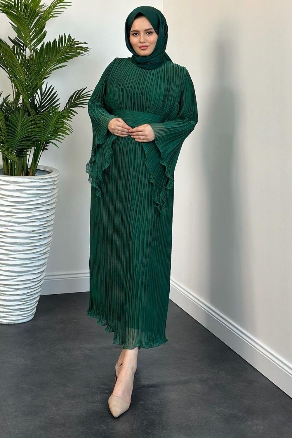 Seher Piliseli Abiye Zümrüt 2222 