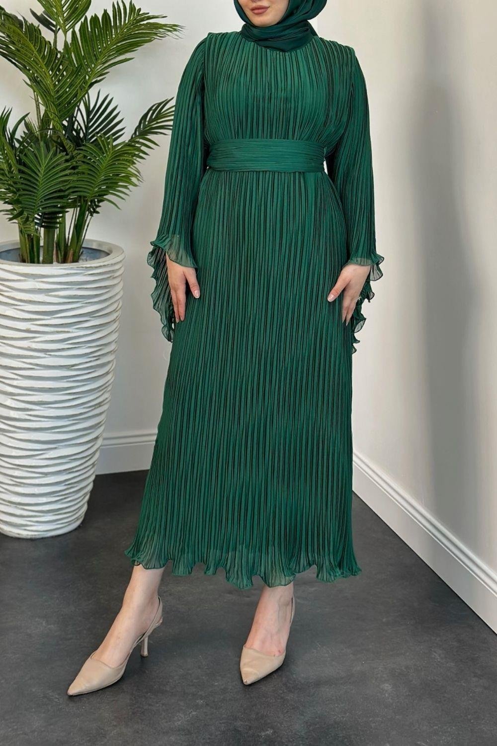 Seher Piliseli Abiye Zümrüt 2222 