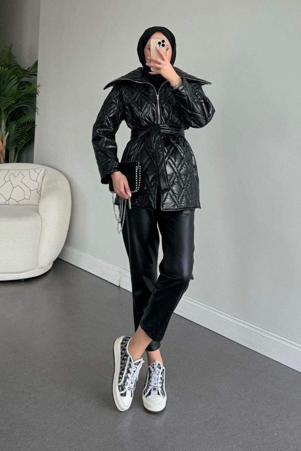 Cerry Parlak Mont Siyah 2224 